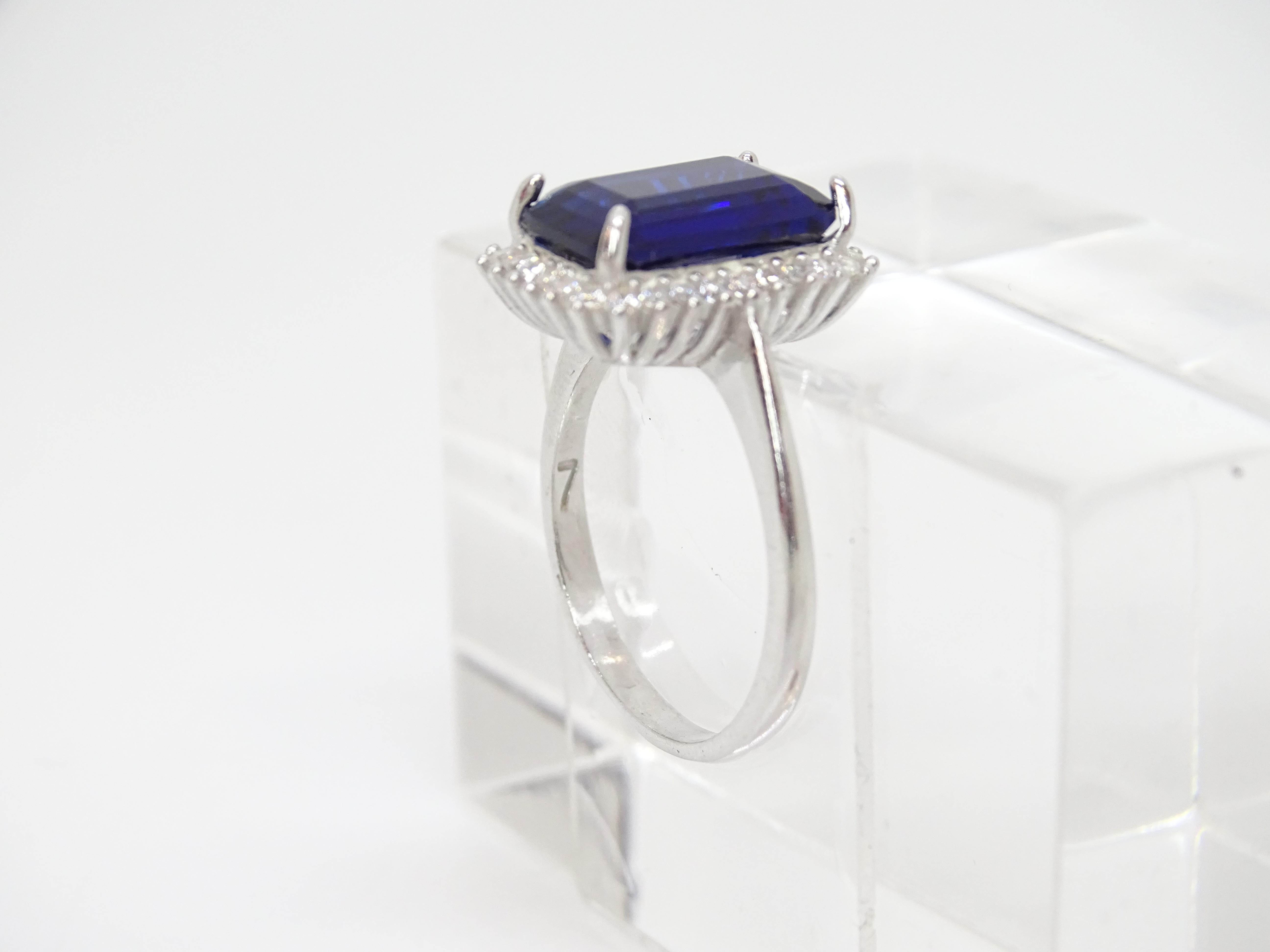 Bague italienne avec racine en saphir taille émeraude, argent sterling 925 et zircons en vente 10
