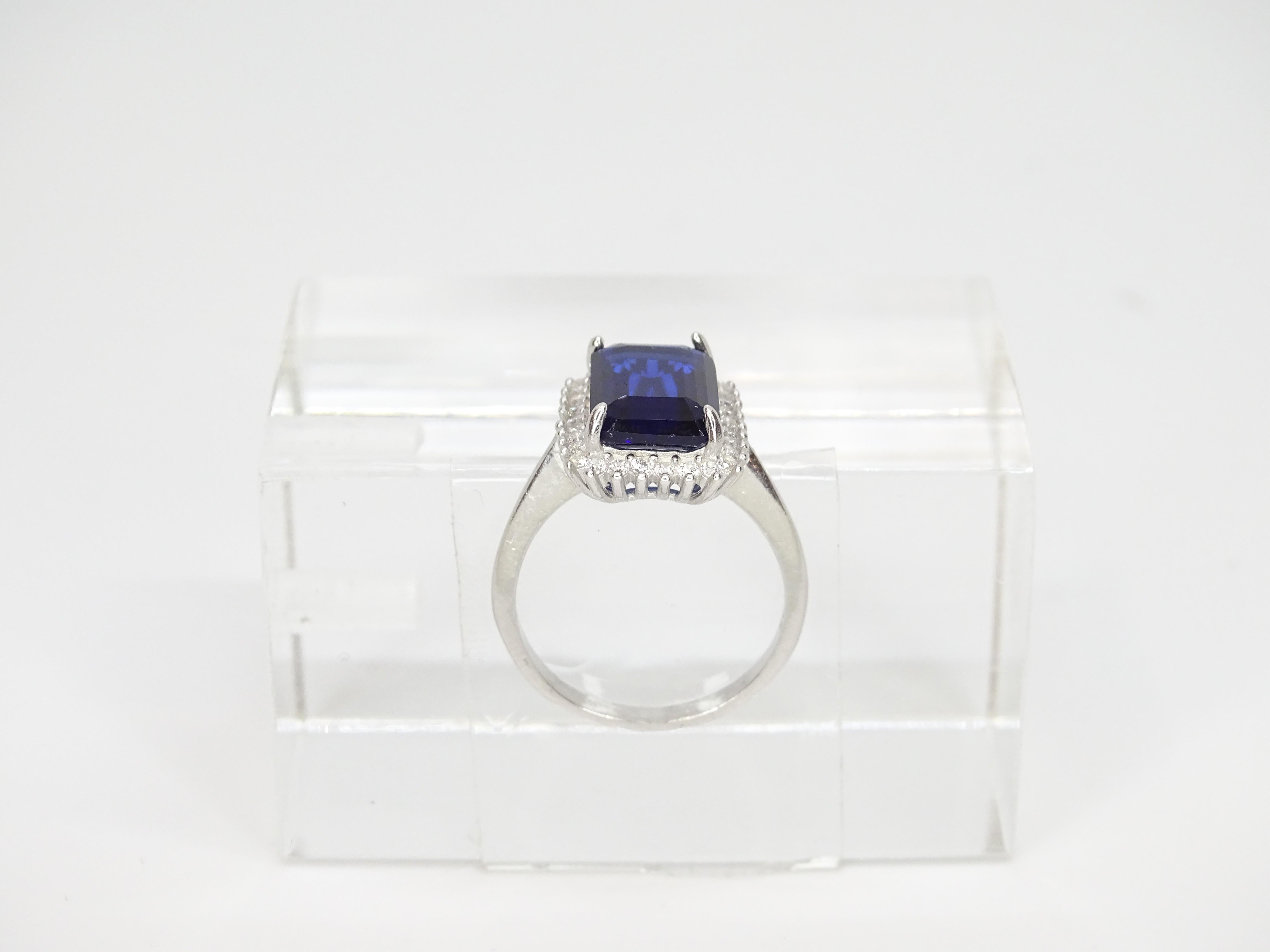 Bague italienne avec racine en saphir taille émeraude, argent sterling 925 et zircons Neuf - En vente à VALLADOLID, ES