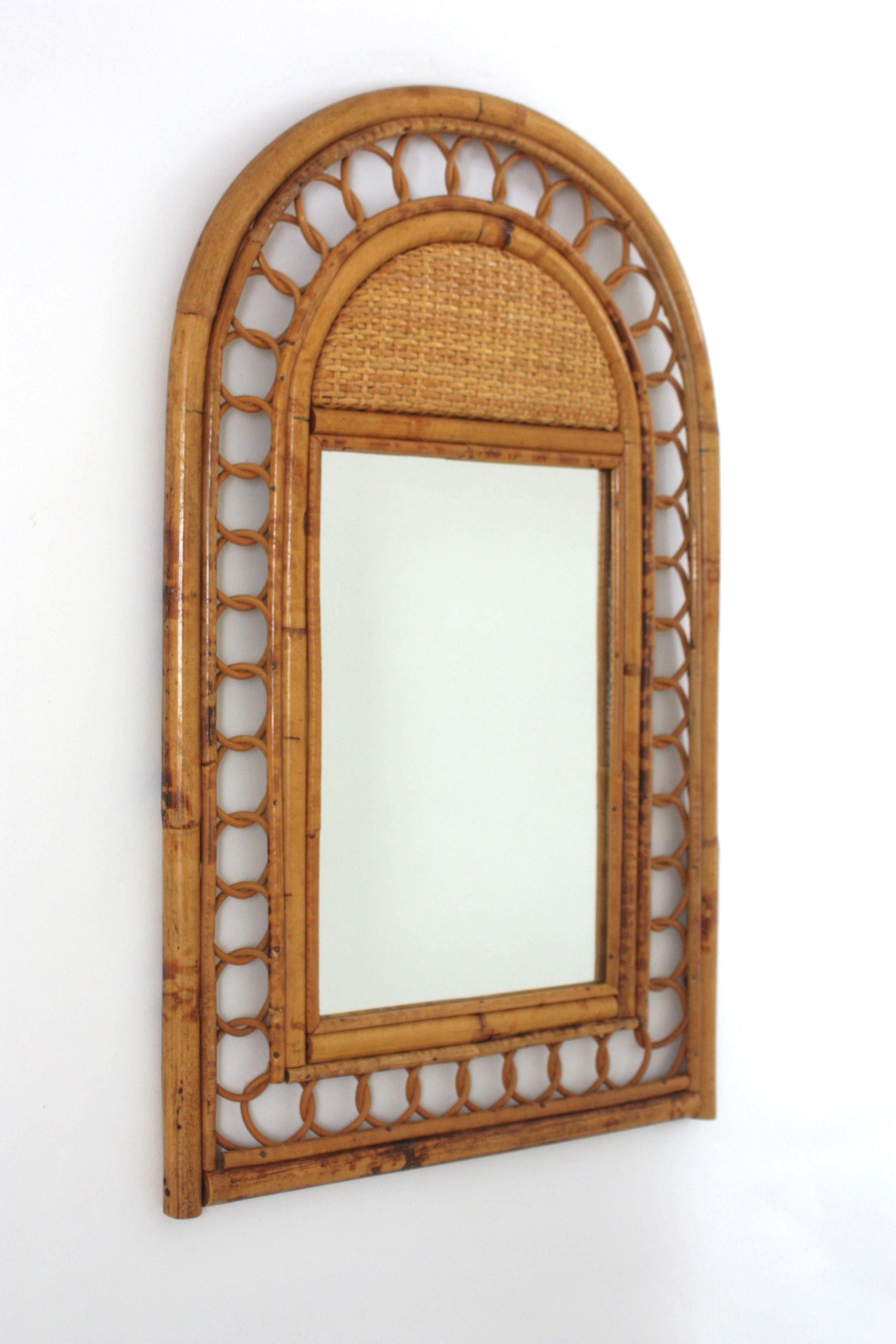 Mid-Century Modern Italian Riviera Rattan Woven Mirror with Arch Top, 1950s For Sale
