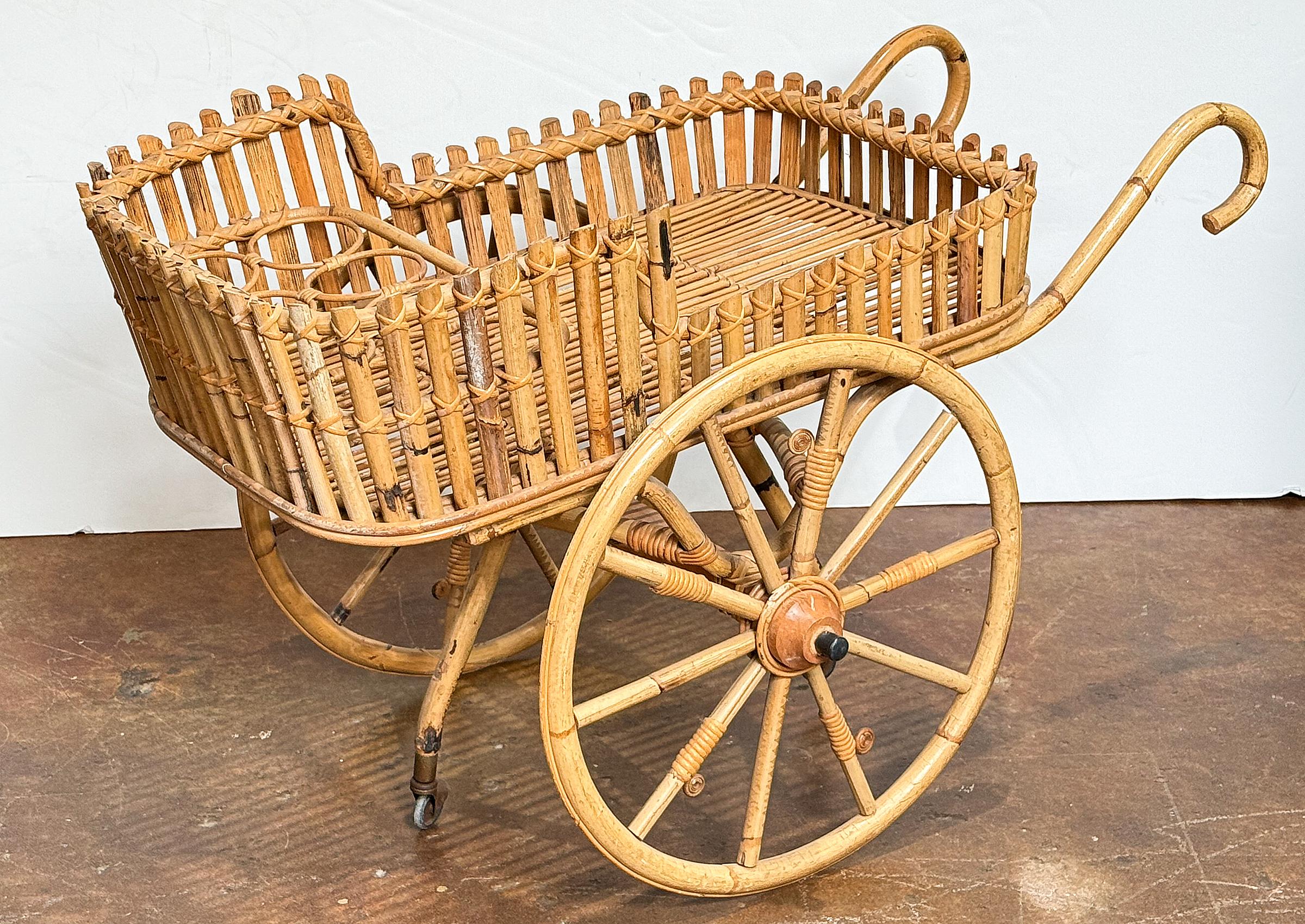 Italian Riviera-Style Bamboo and Rattan Drinks Cart or Trolley - Mid-Century Era For Sale 4