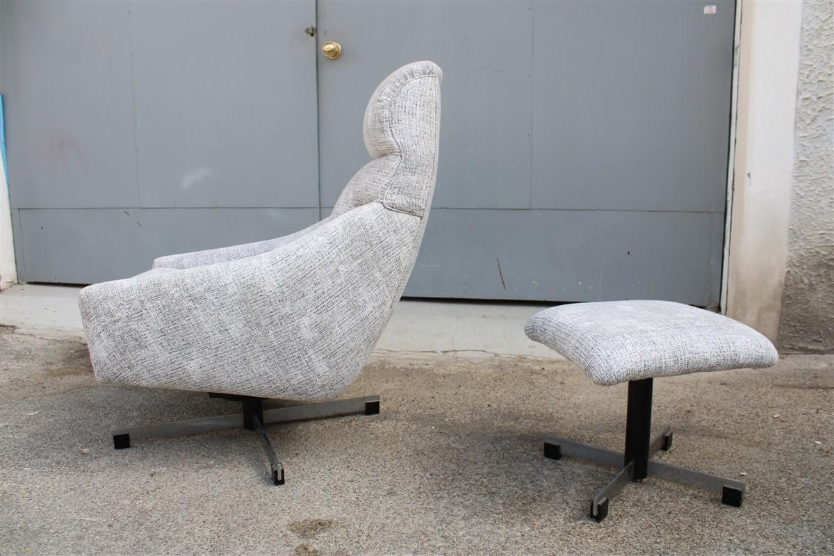 Italian rocking and swivel armchair from 1970 in fabric and metal For Sale 11