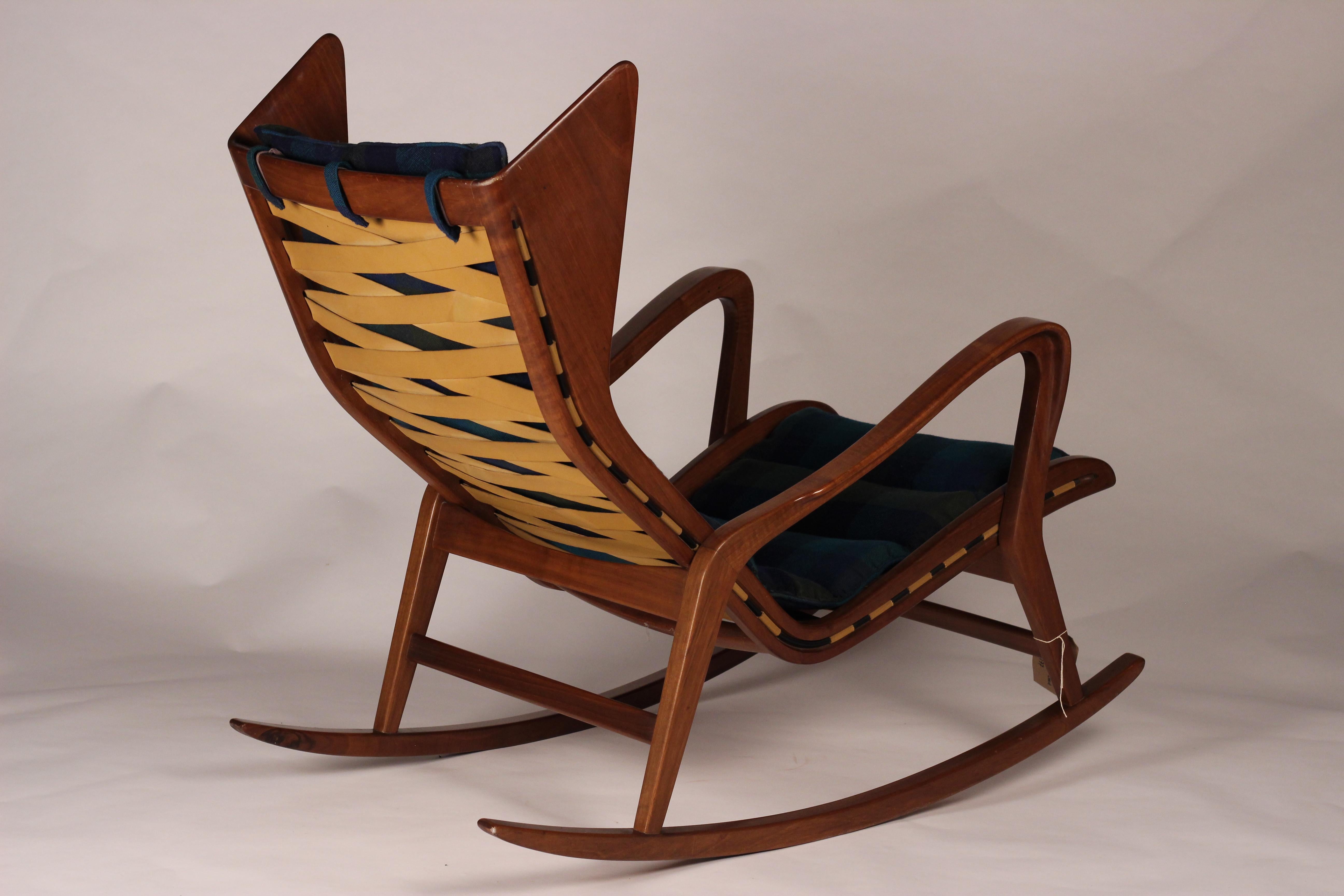 Walnut Italian Rocking Chair Model 572 By Cassina