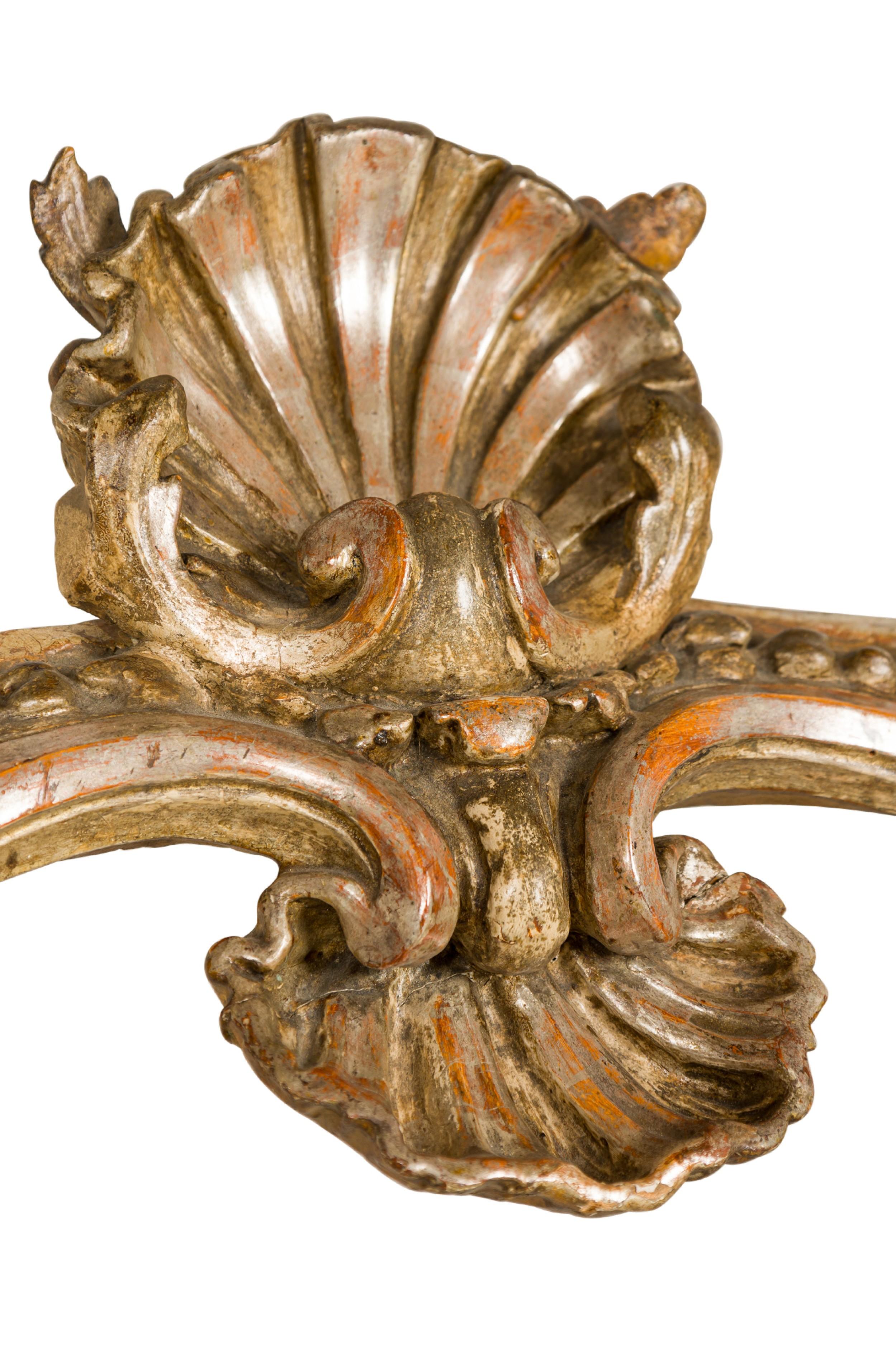 Console rococo italienne du 18ème siècle en argent doré et marbre en vente 6