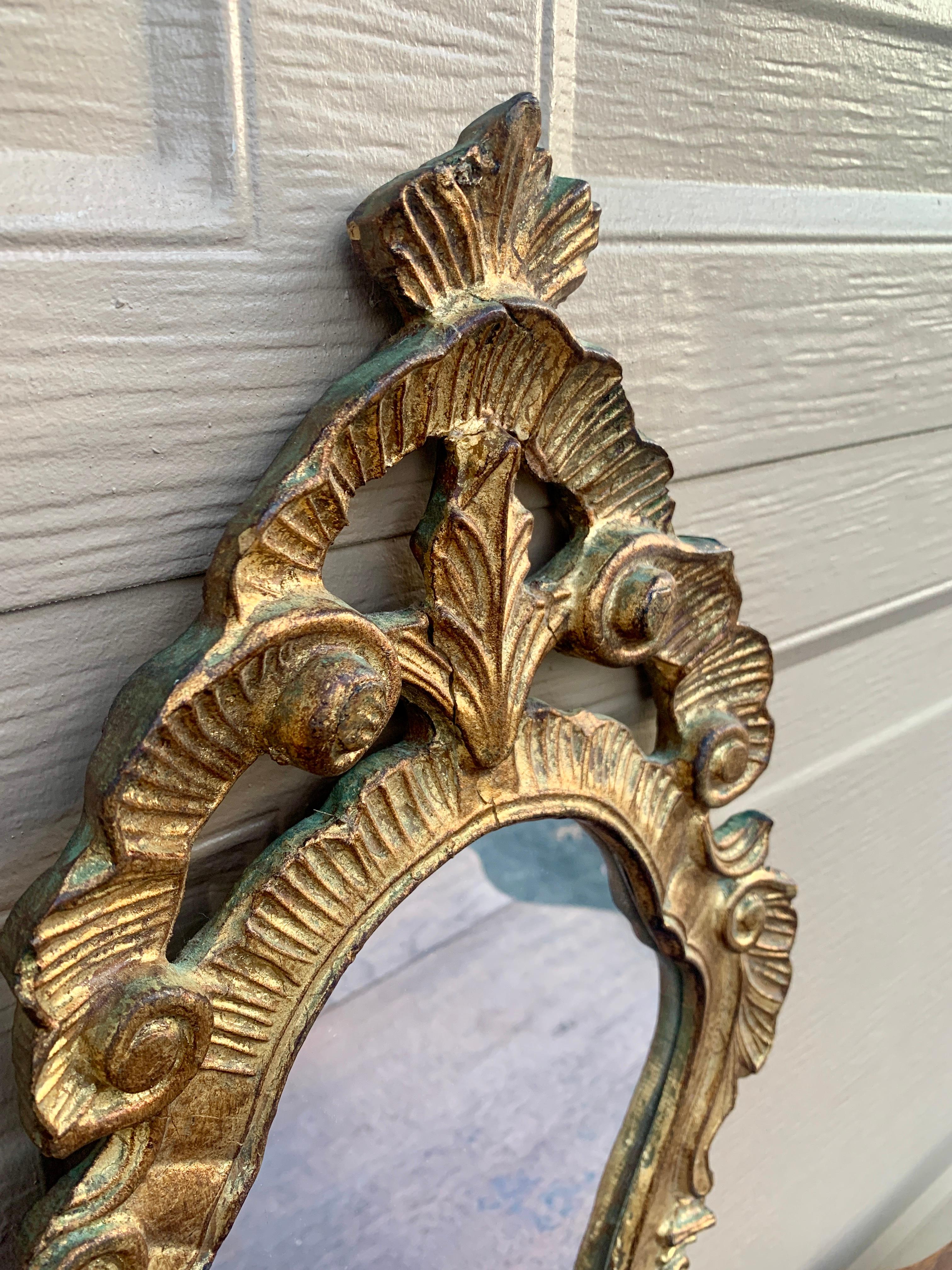 Miroir italien rococo baroque en bois doré en vente 4