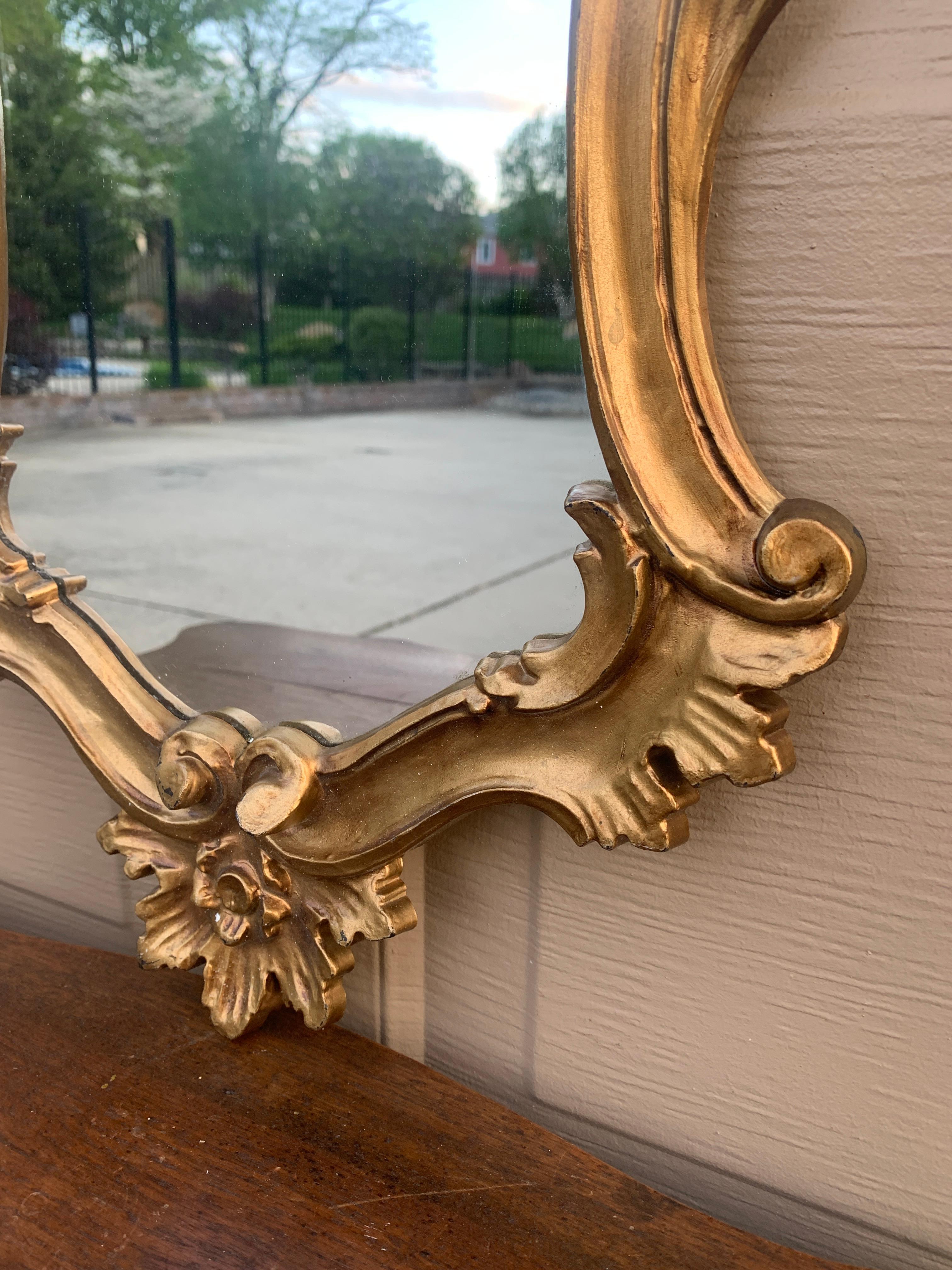 Italian Rococo Baroque Gilt Wood Mirror For Sale 1