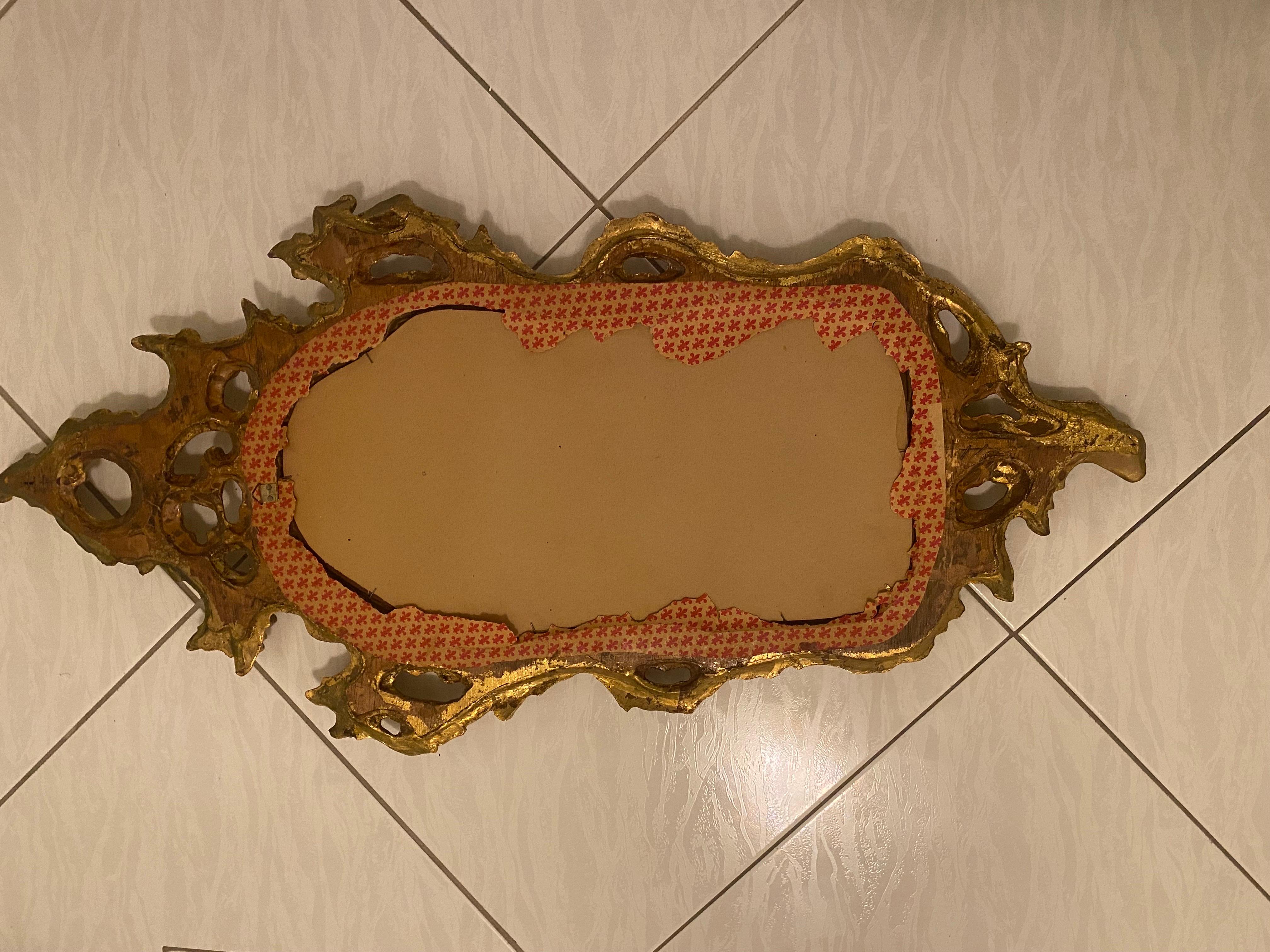 Italian Rococo Baroque Style Giltwood Mirror For Sale 6