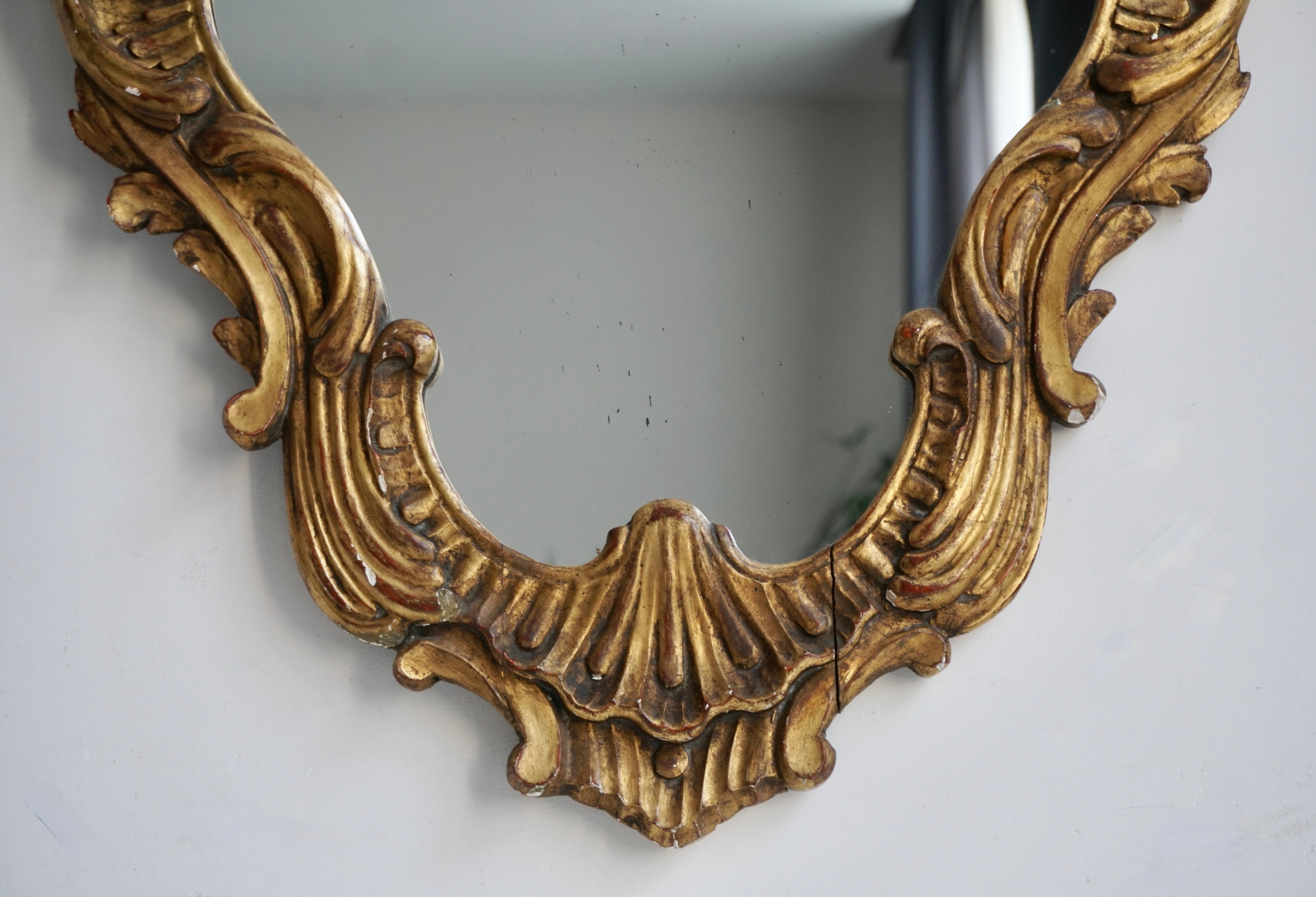 Italian Rococo Carved Giltwood Mirror For Sale 2