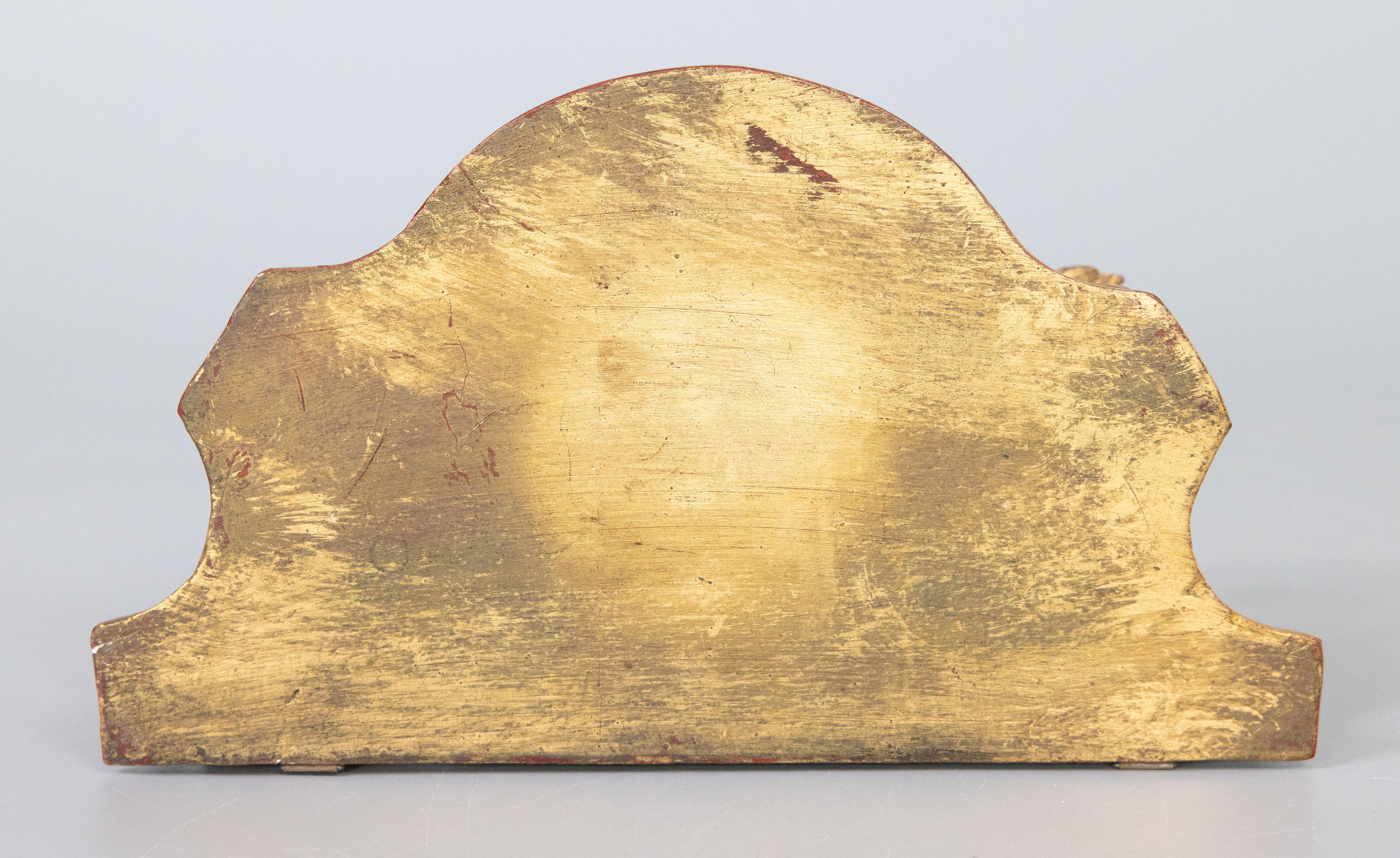 Italienisches Wandregal aus geschnitztem Giltwood im Rokokostil, um 1950 (Vergoldetes Holz) im Angebot
