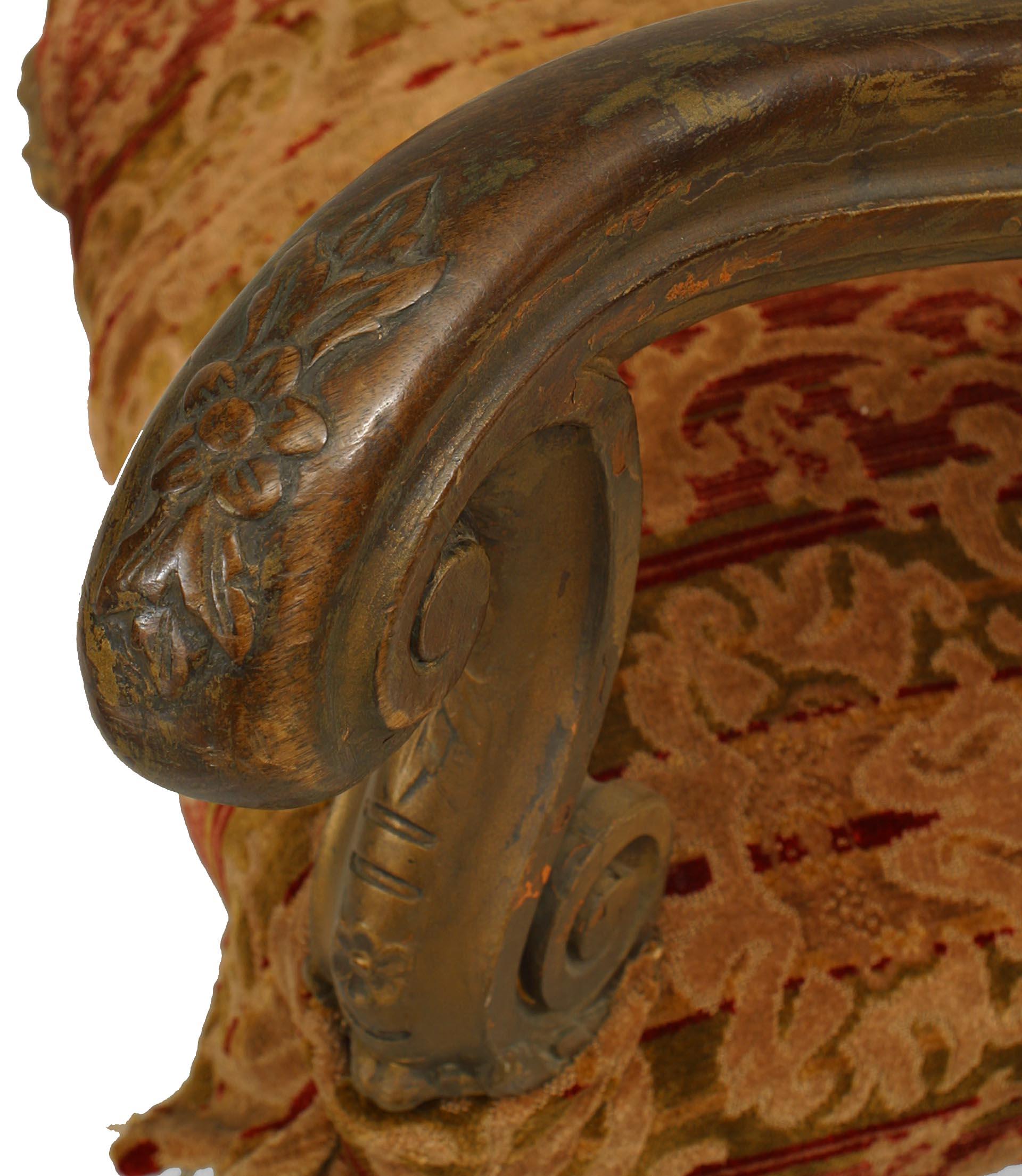 XIXe siècle Fauteuils d'aigle italiens rococo dorés en vente