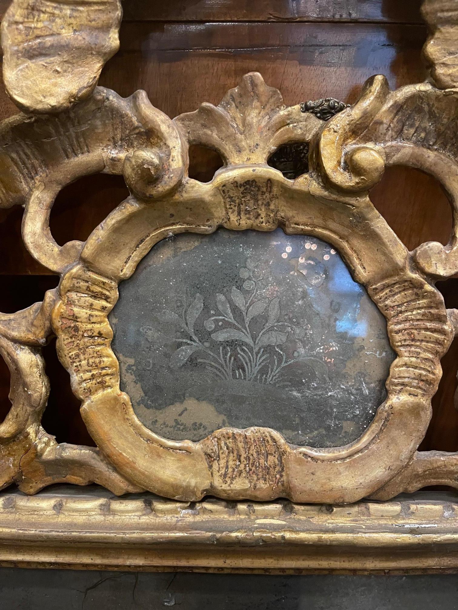 Italian Rococo Giltwood Wall Mirror, 18th Century 1