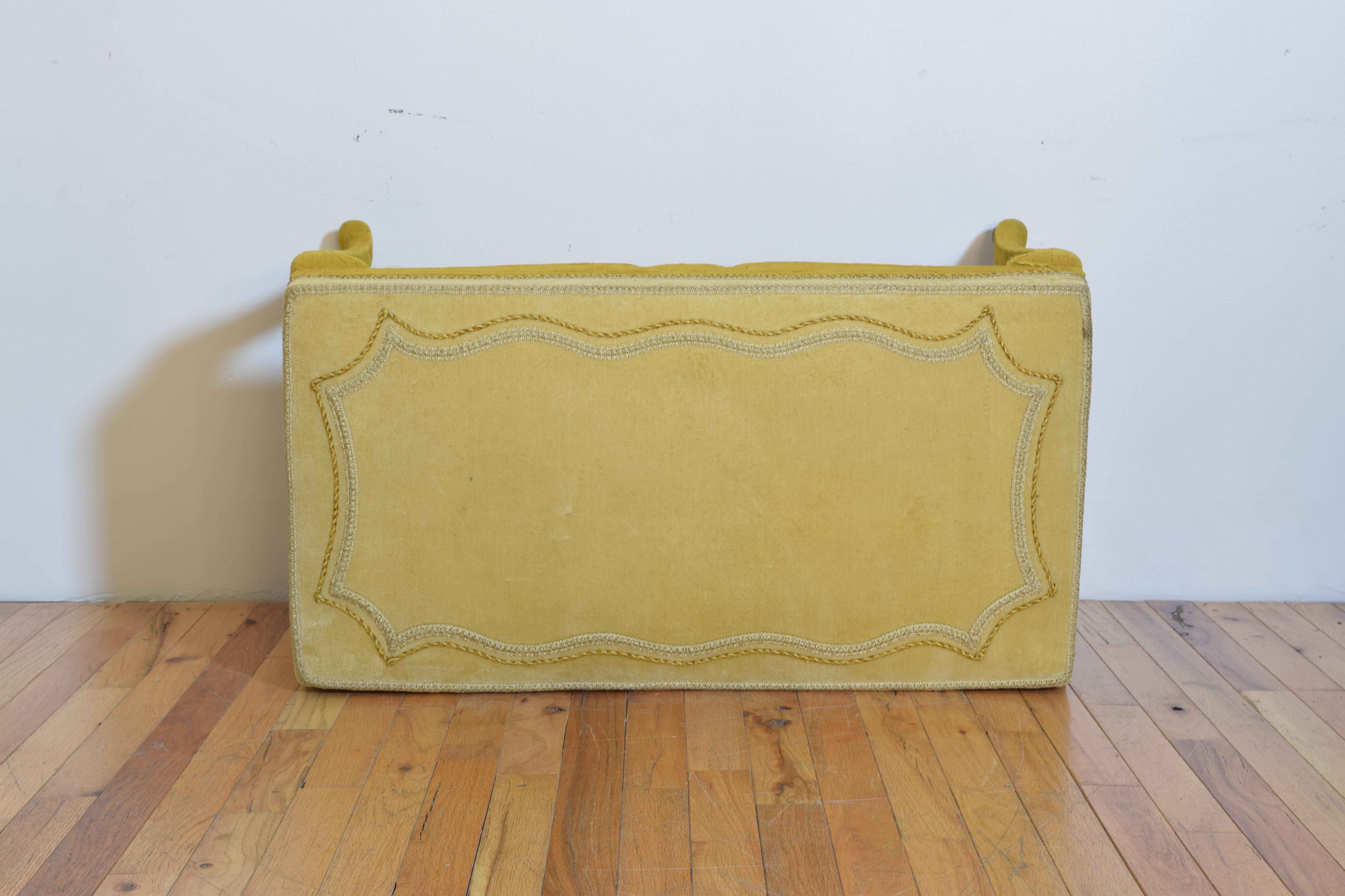 Italian Rococo Inspired Velvet Upholstered Bench, Early 20th Century 3