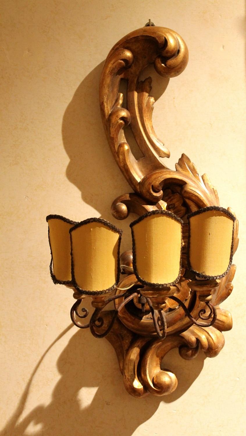 Antique Italian Rococo Louis XV Style Hand Carved Giltwood Four-Light Sconces 3