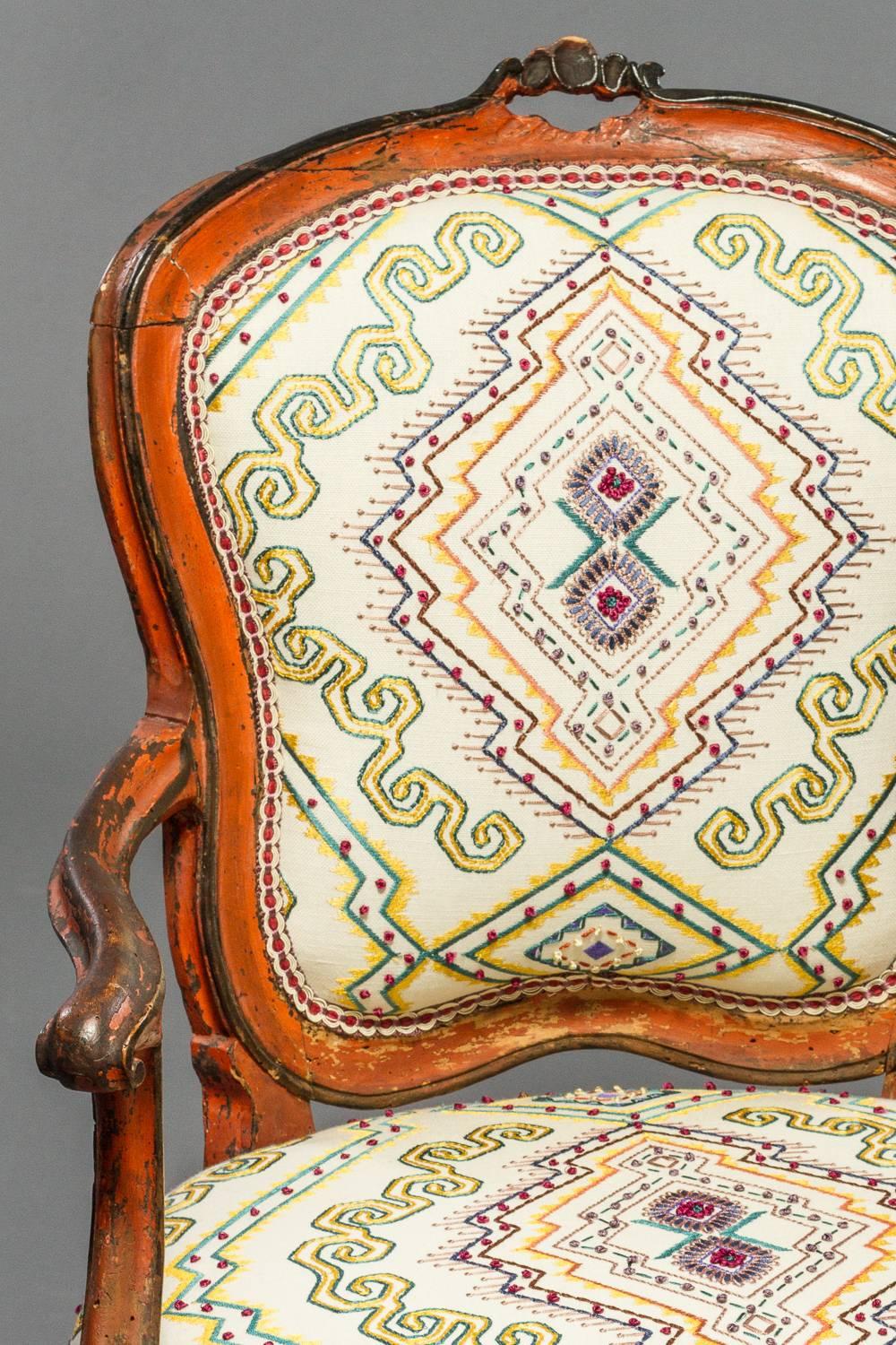 Embroidered 18th Century Italian Rococo Painted Fauteuil en Cabriolet For Sale