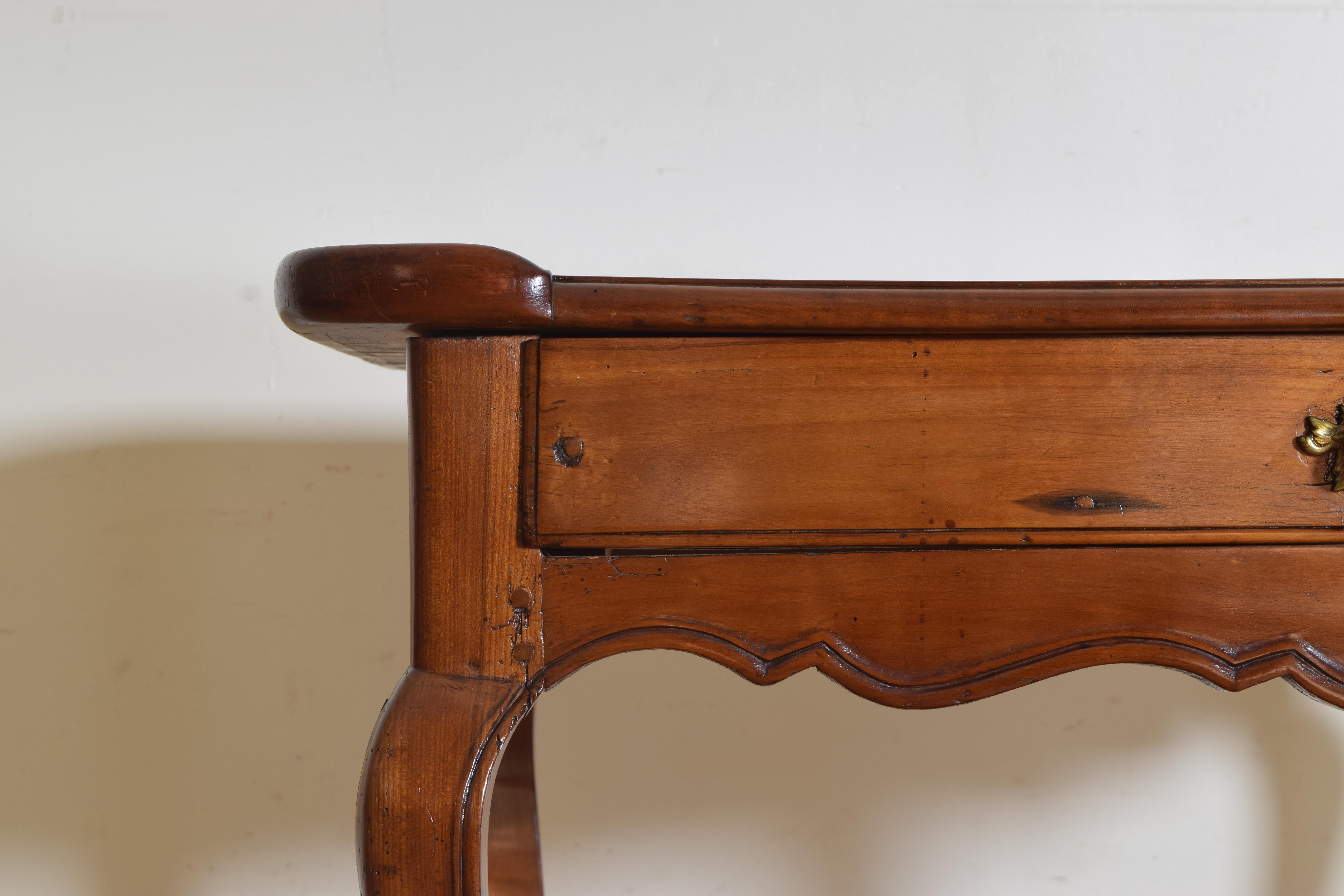 Italian Rococo Period Light Walnut 1-Drawer Table, Mid 18th Century For Sale 4