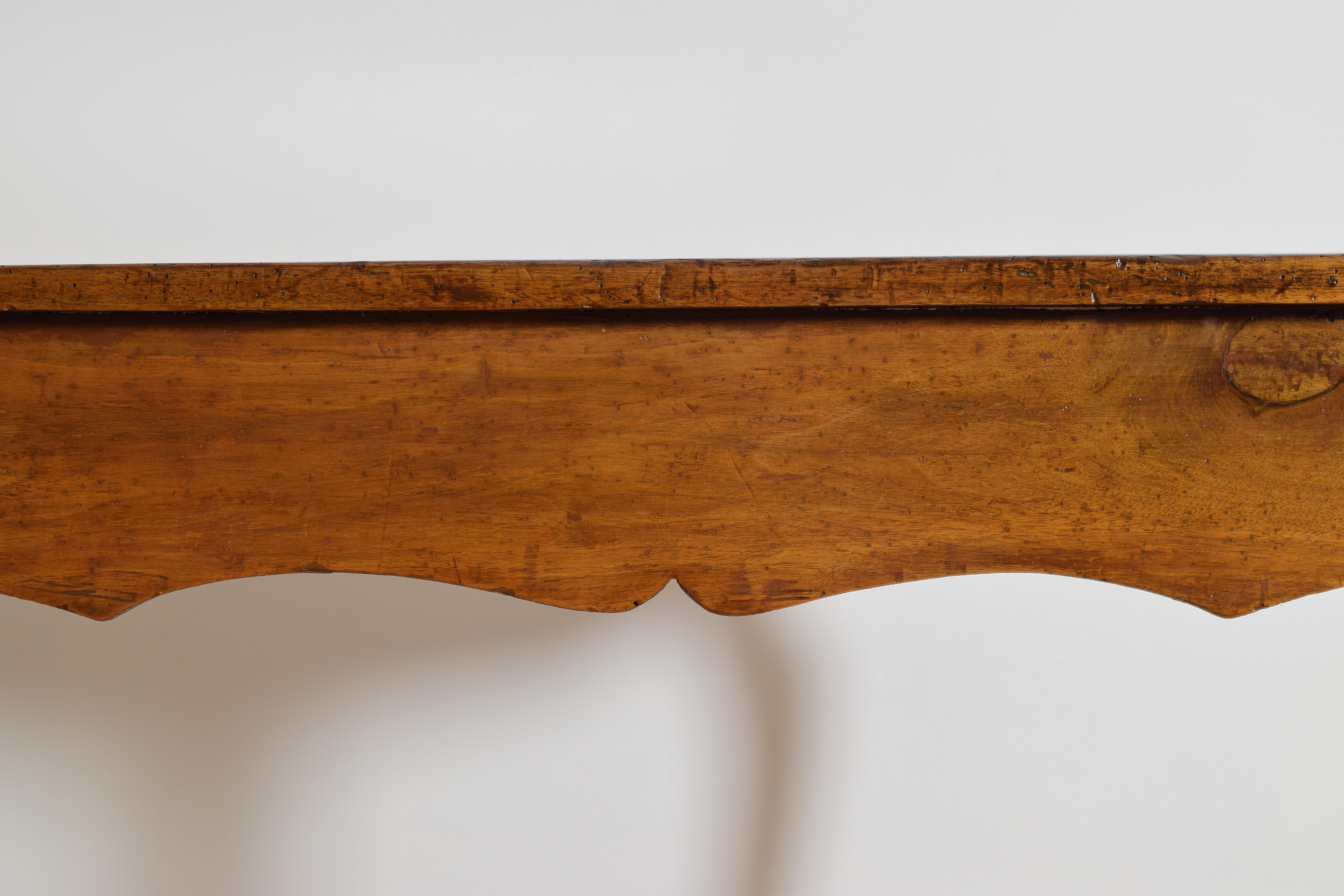 Italian Rococo Period Shaped Walnut Console or Center Table, mid 18th century For Sale 1