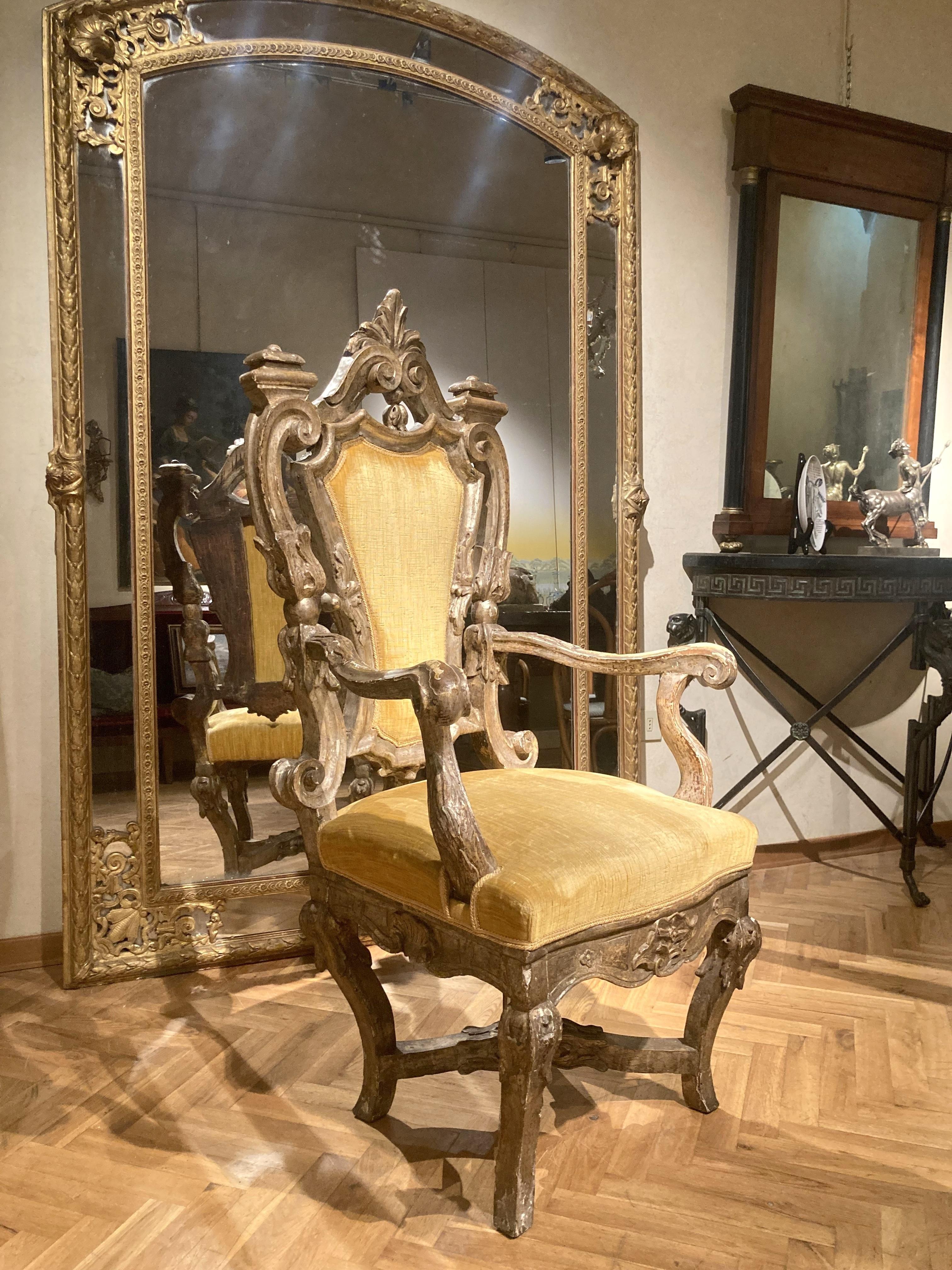 Hand-Carved Italian Baroque Silver Mecca Giltwood Throne Armchair, Rome 17th Century For Sale