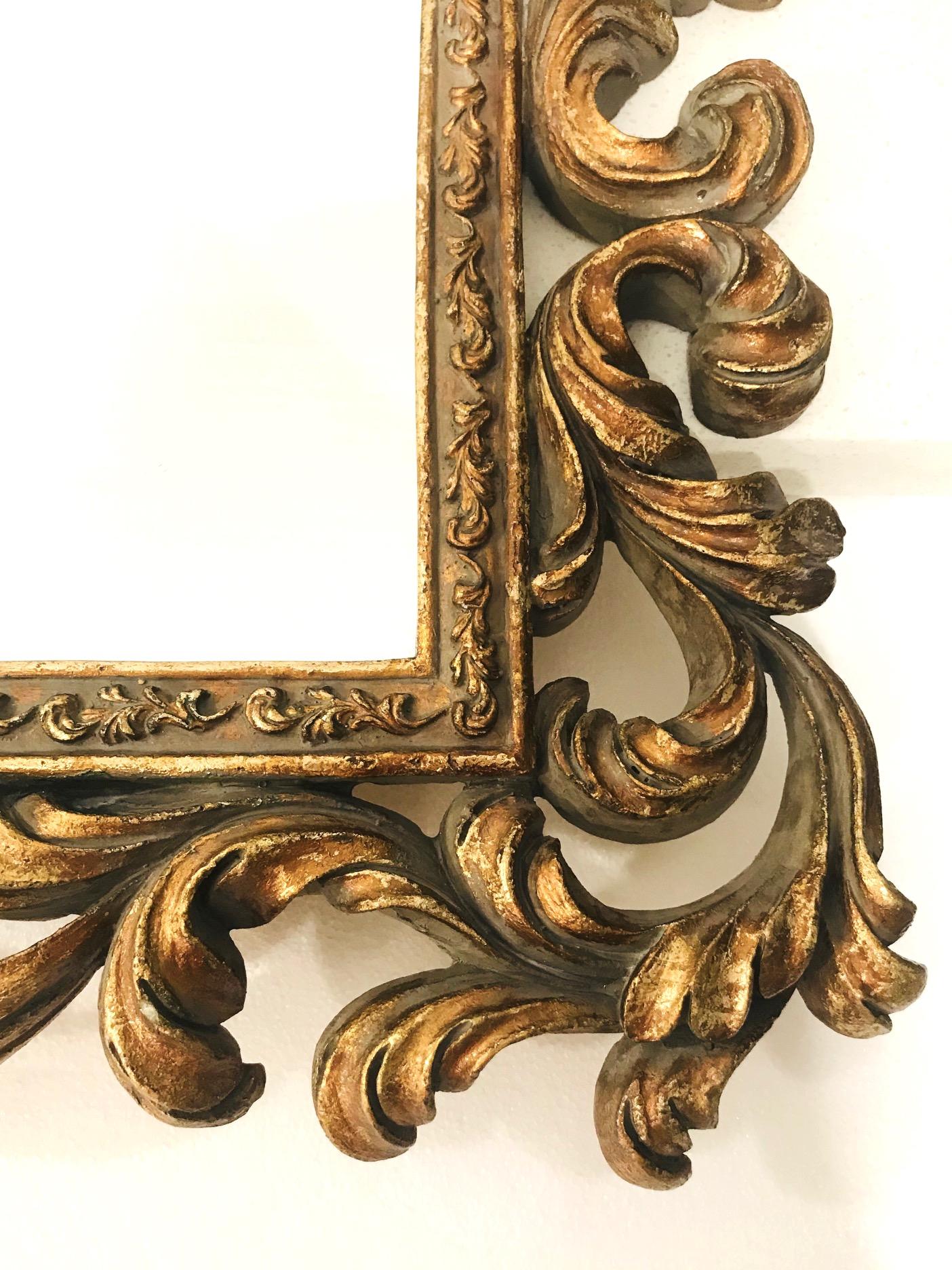 Italian Rococo Small Ornamental Mirror with Carved Giltwood Frame, circa 1940s 3
