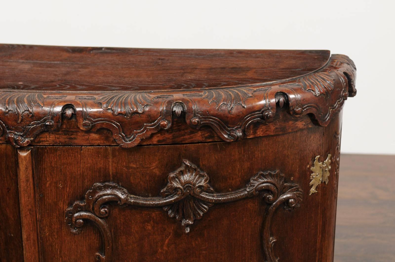 Italian Rococo Style 1800s Hand-Carved Oak Demi-Lune Cabinet with Cartouches 10