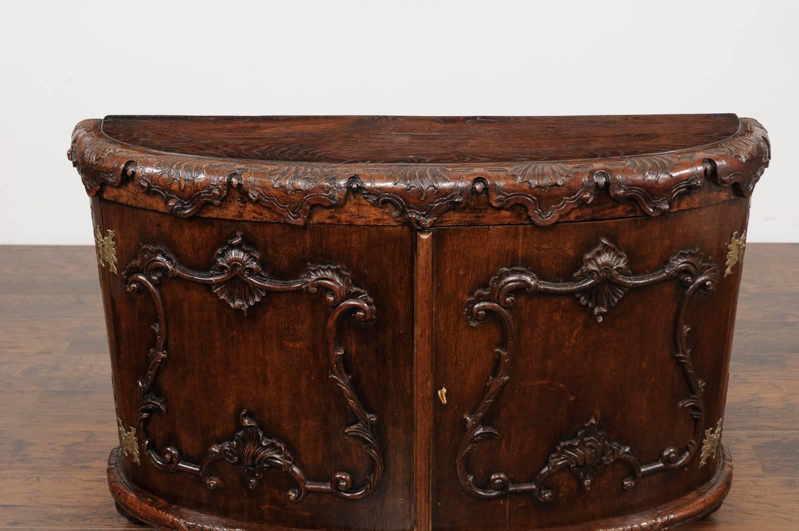 Italian Rococo Style 1800s Hand-Carved Oak Demi-Lune Cabinet with Cartouches 2