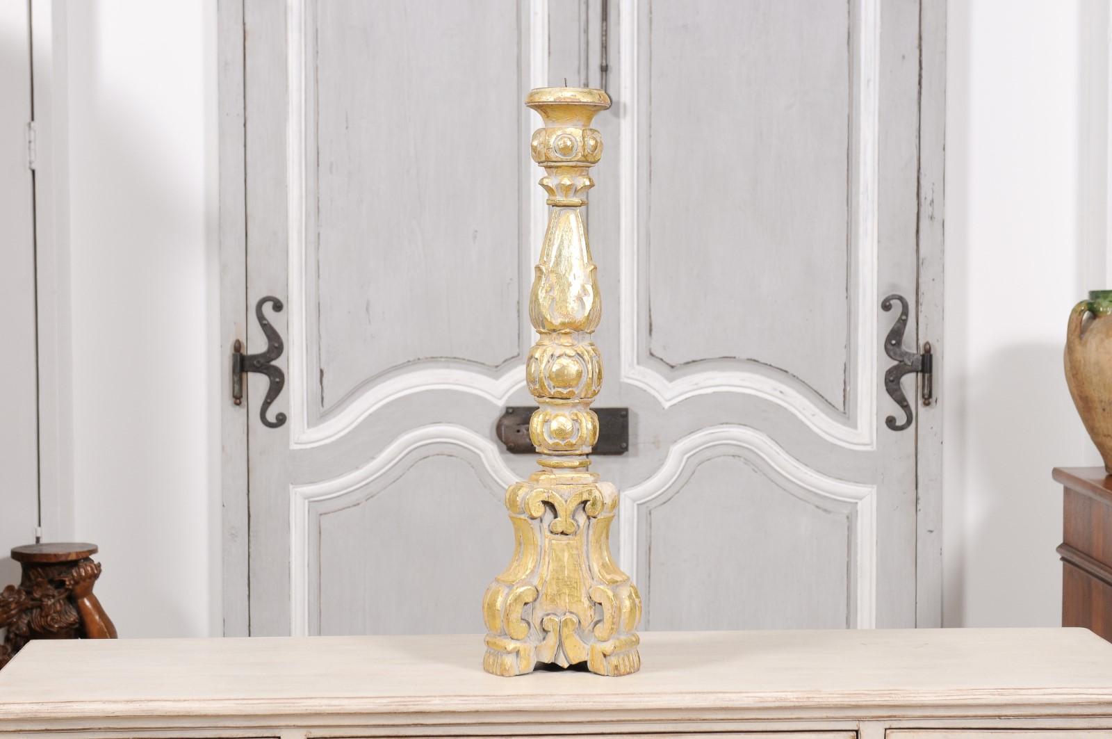 Italian Rococo Style 1890s Giltwood Painted Candlestick with Carved Scrolls In Good Condition For Sale In Atlanta, GA