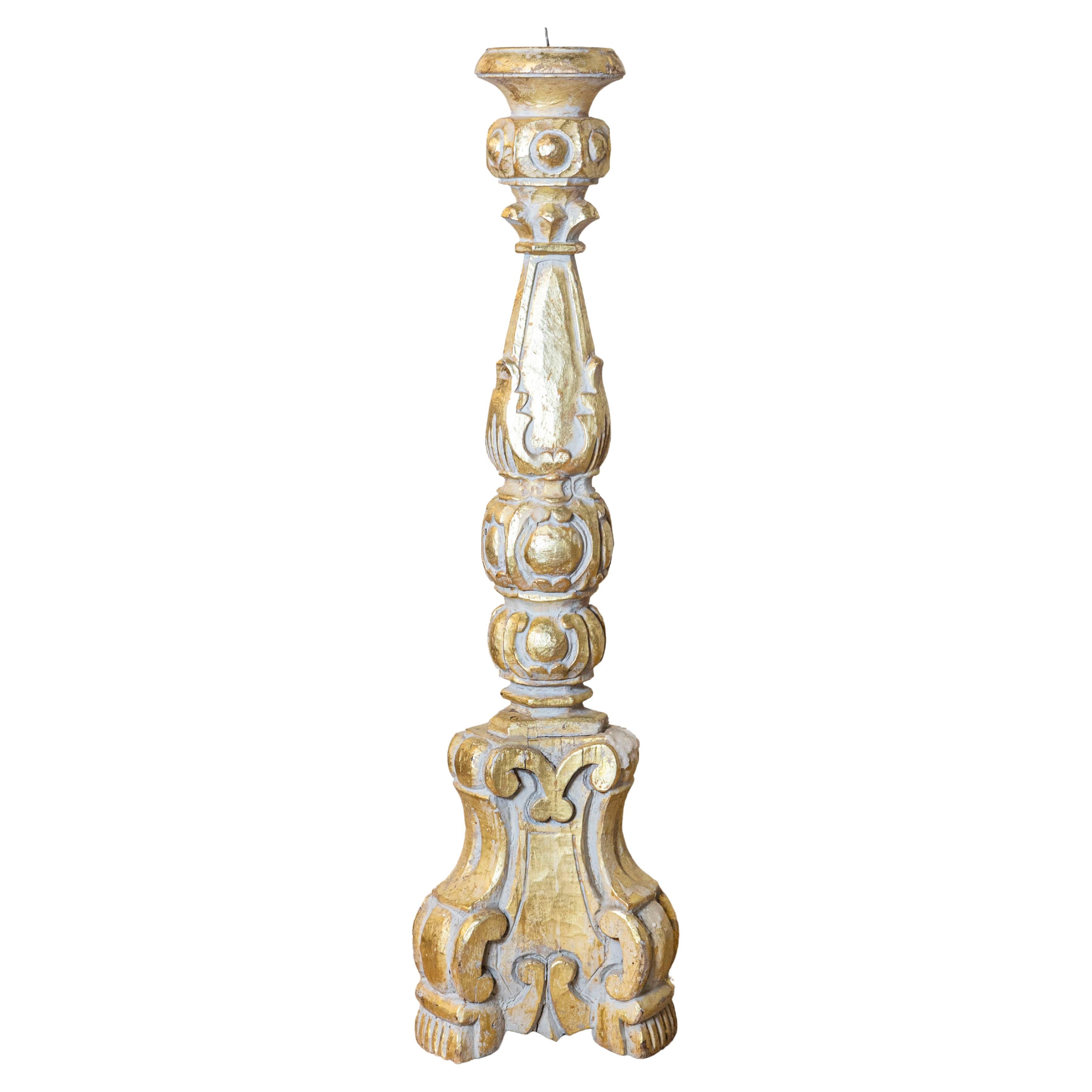 Italian Rococo Style 1890s Giltwood Painted Candlestick with Carved Scrolls For Sale