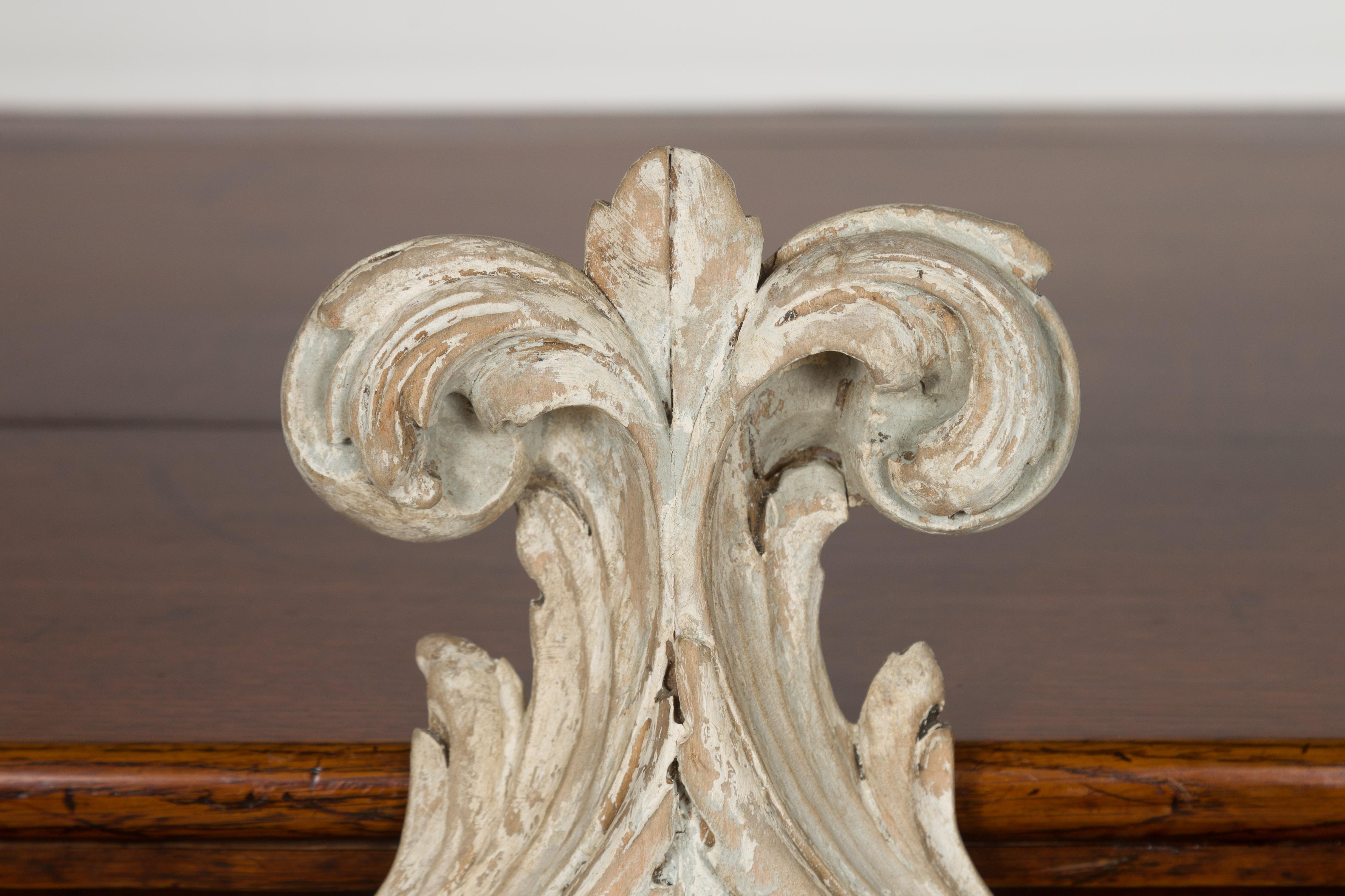 Italian Rococo Style 19th Century Painted Fragment with Carved Acanthus Leaves For Sale 5