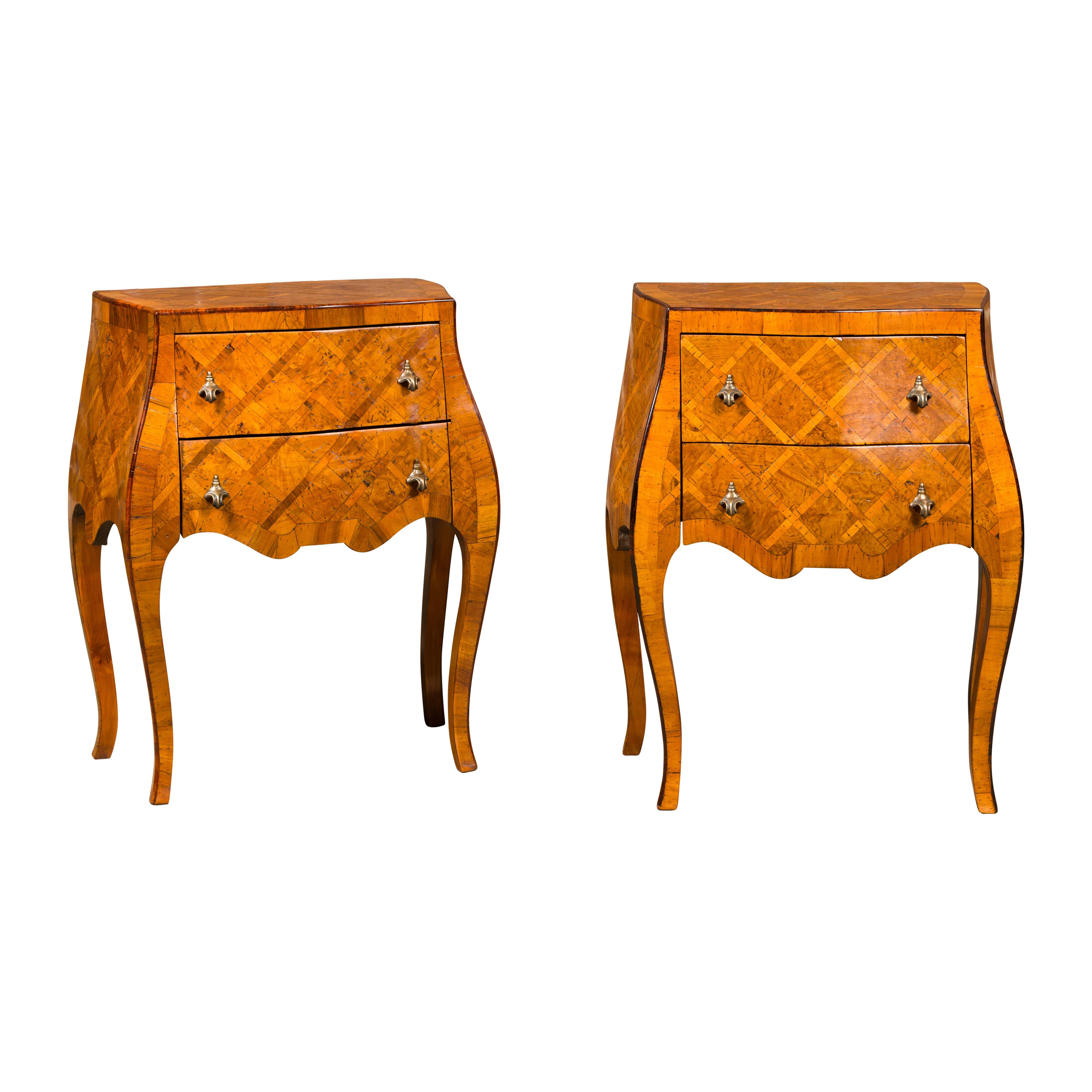 Italian Rococo Style Burl Wood Marquetry Bedside Chests with Cabriole Legs For Sale 11