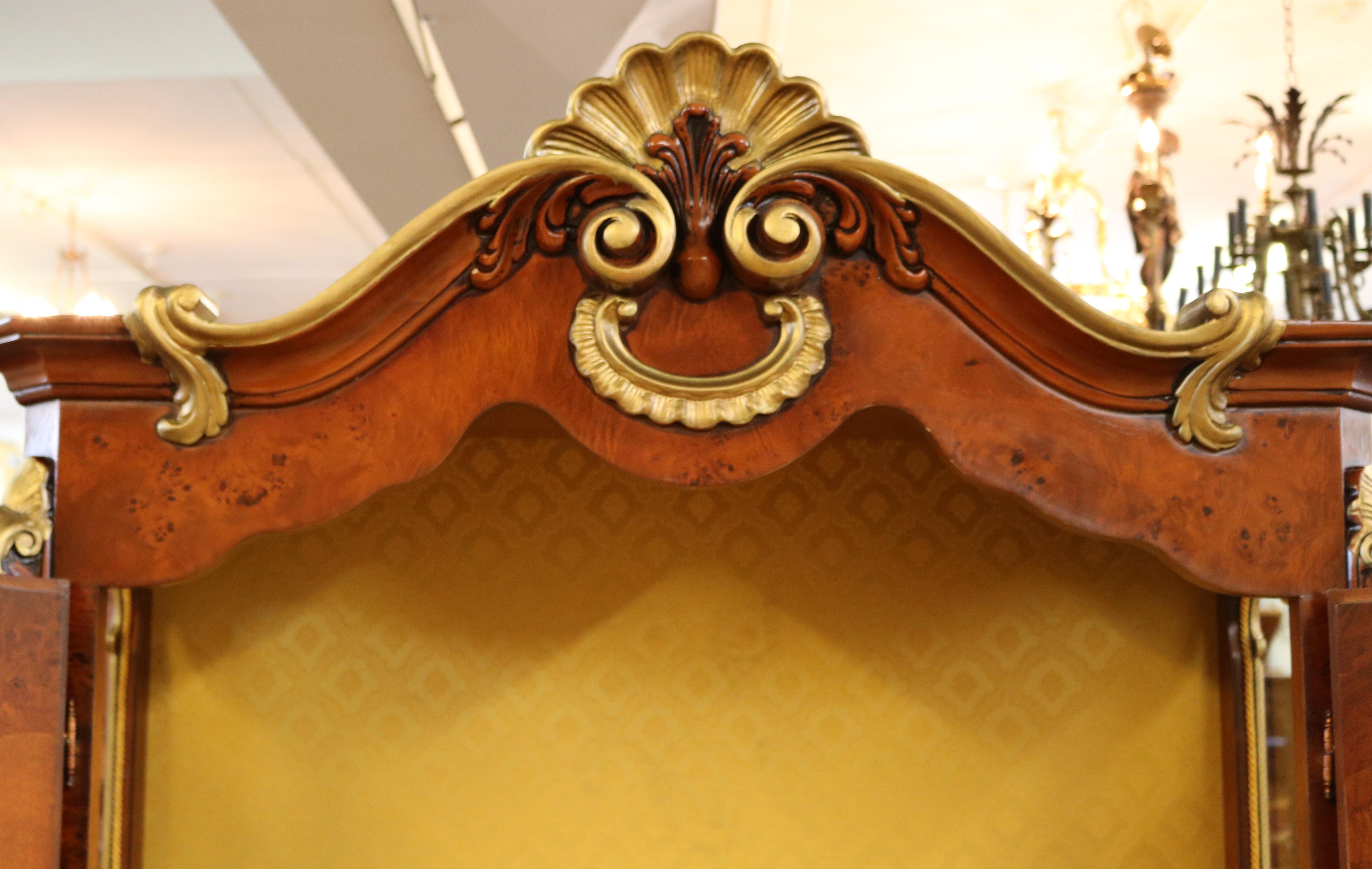 Italian Rococo Style Burled Walnut & Gold Display China Cabinet For Sale 6