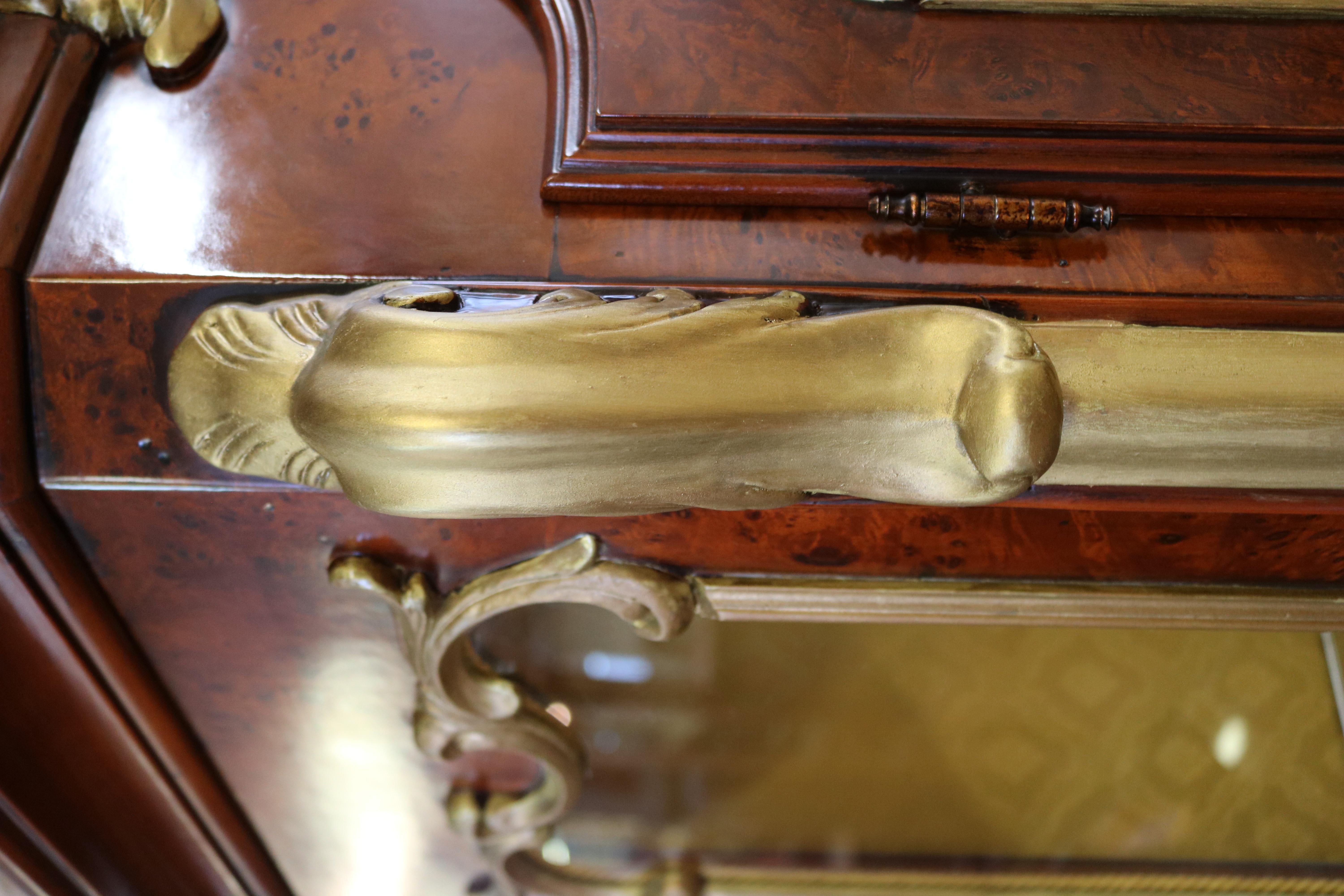 Italian Rococo Style Burled Walnut & Gold Display China Cabinet For Sale 12