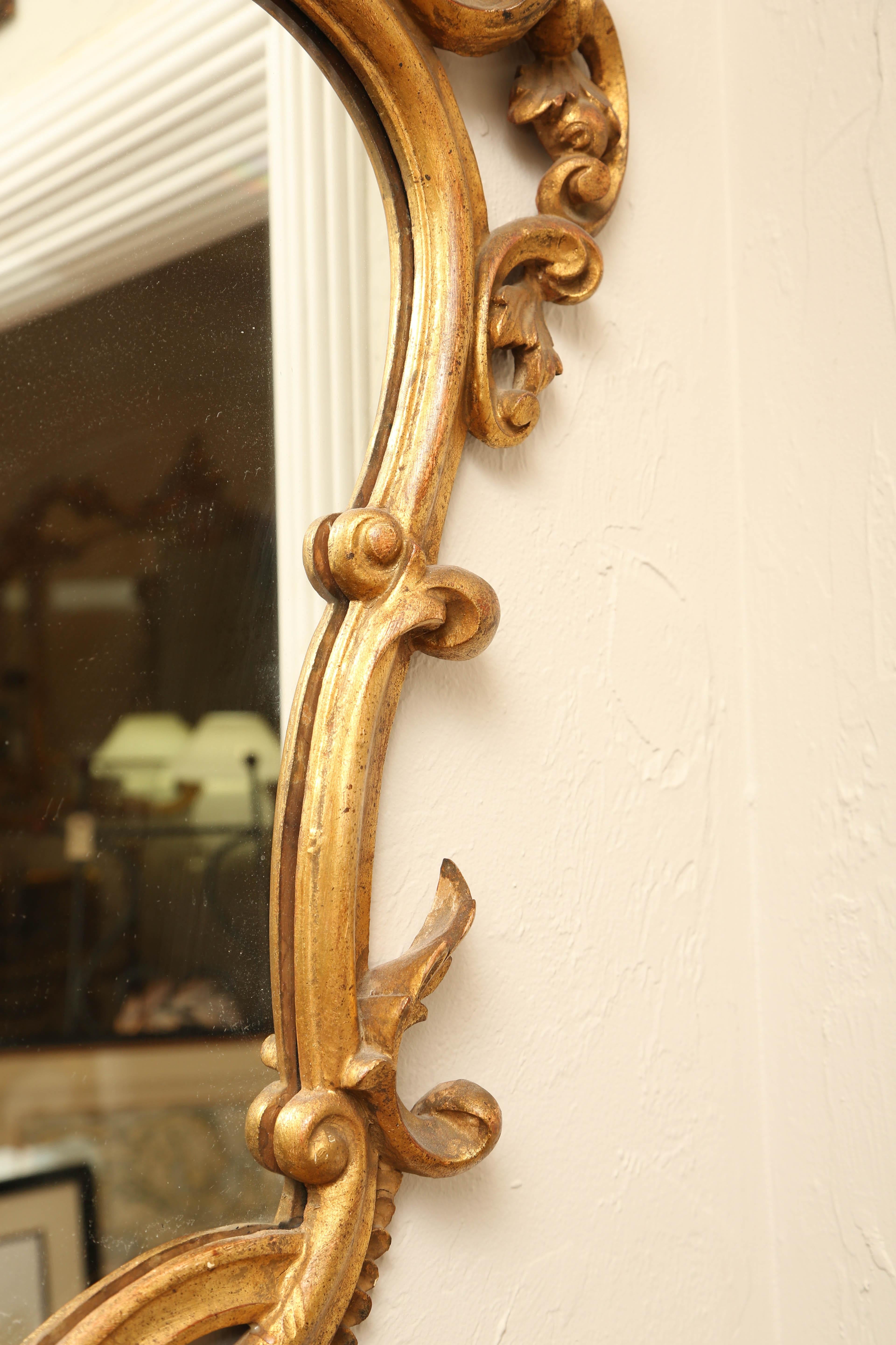 Italian Rococo Style Carved and Gilded Mirror For Sale 2