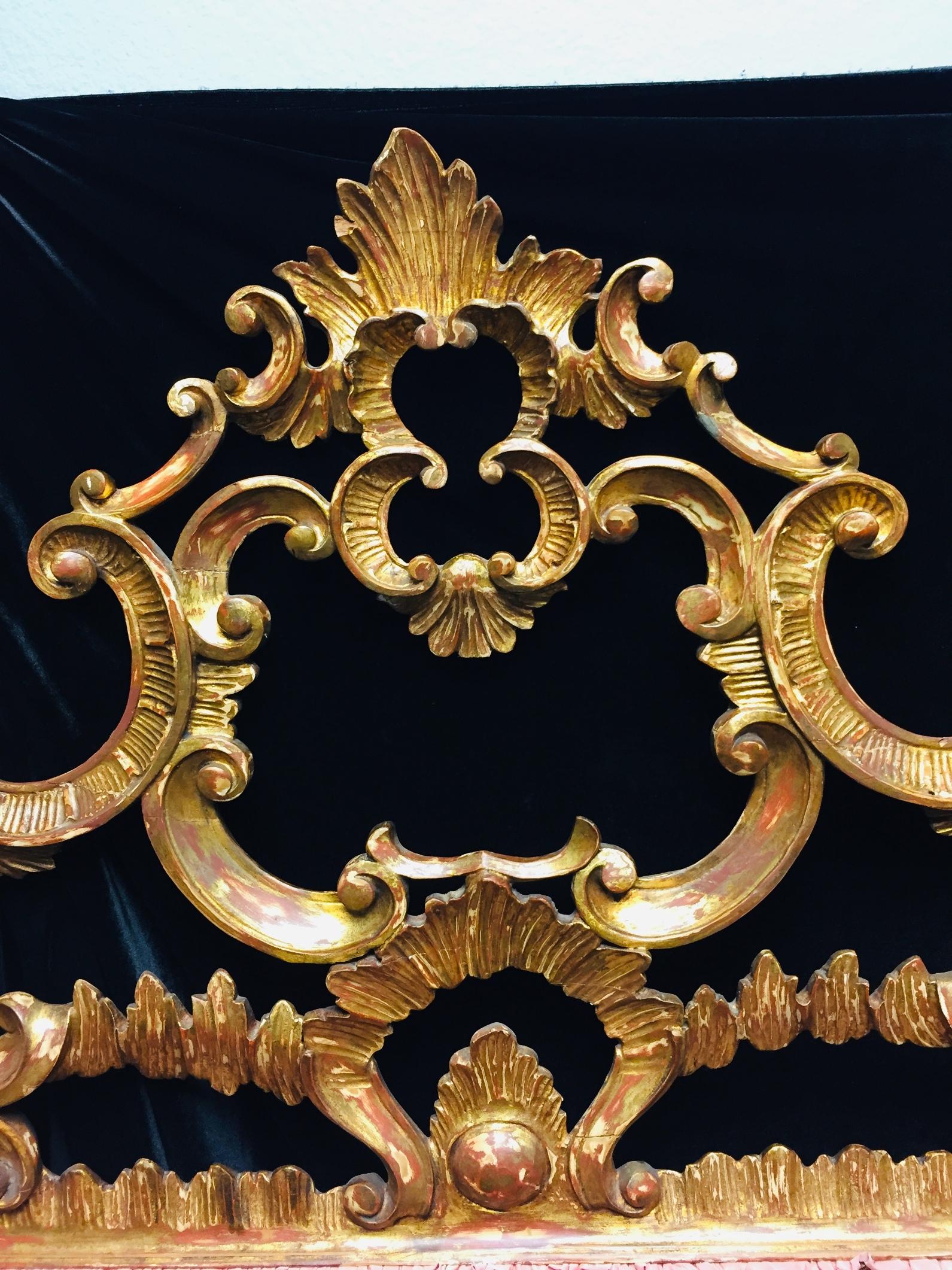 Italian Rococo Style Carved Giltwood King Headboard Bed 3