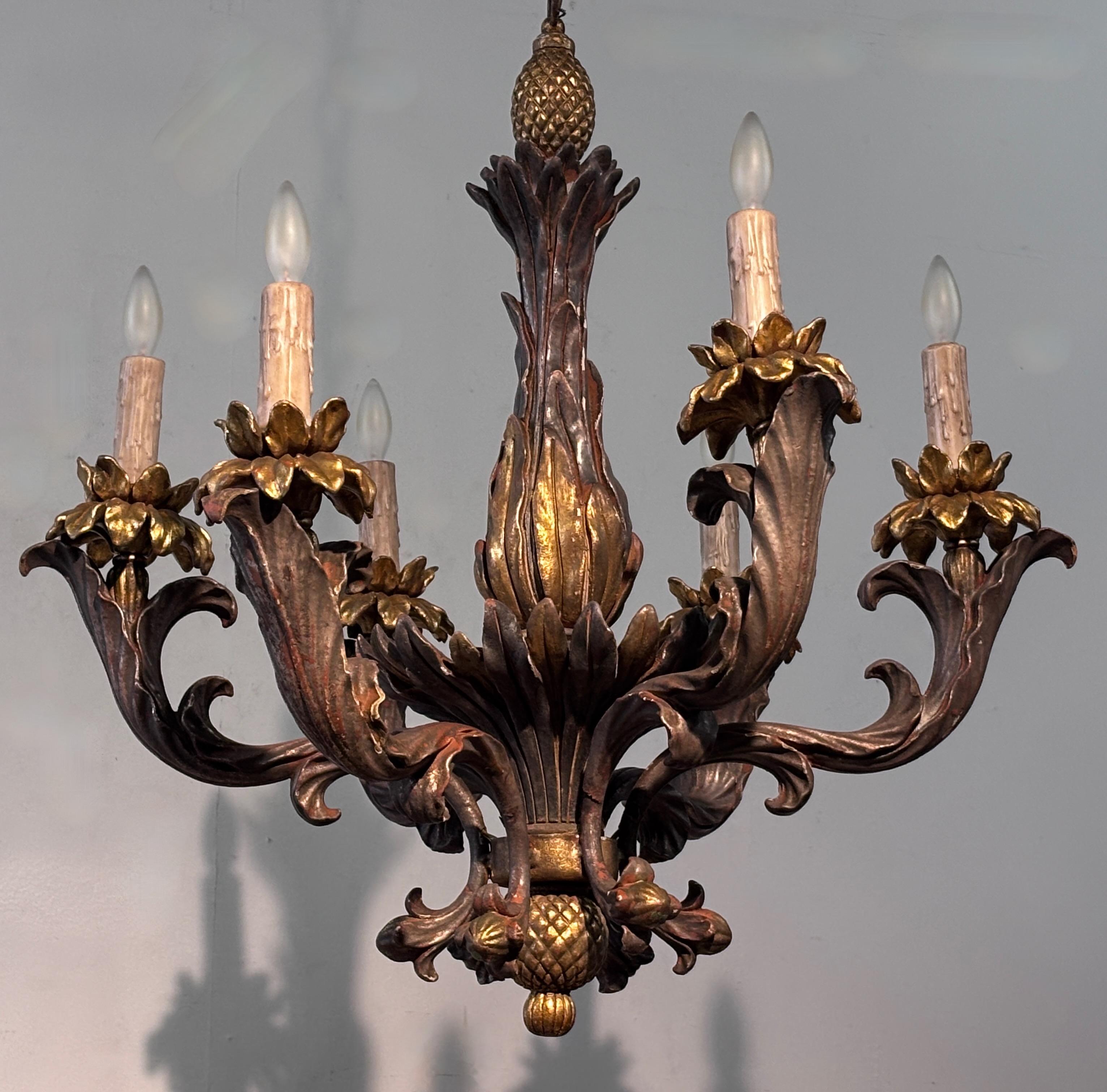 Gesso Italian Rococo Style Gilt Wood Light Fixture in vendita