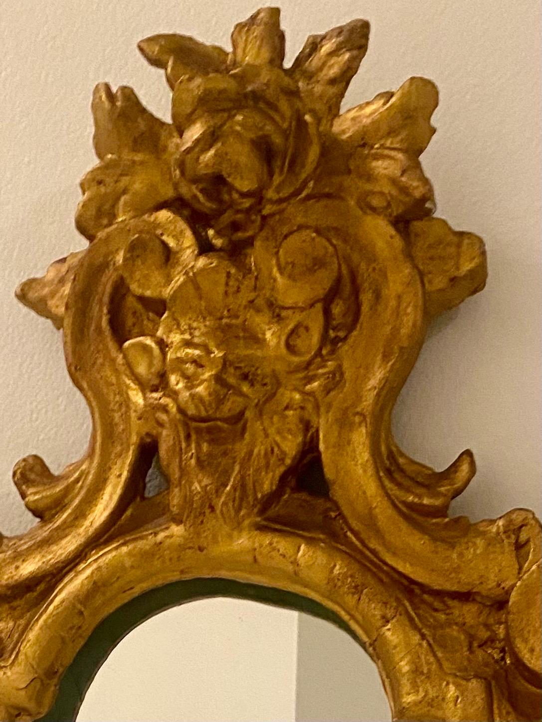 Italienischer Rokoko-Stil Vergoldeter Holzspiegel  im Angebot 1