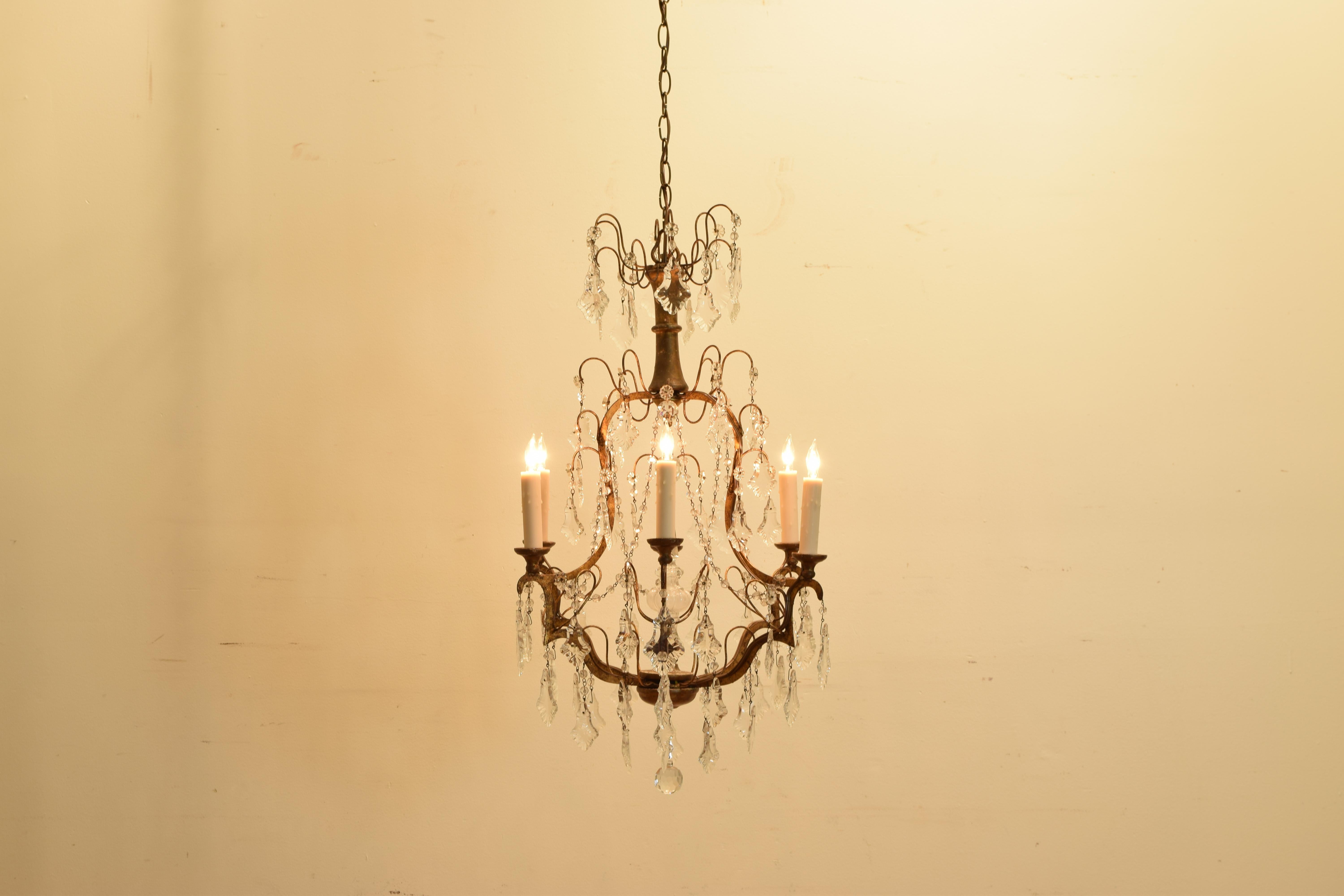 Italian Rococo Style Giltwood and Gilt Iron 6-Light Chandelier, UL Wired In Good Condition In Atlanta, GA