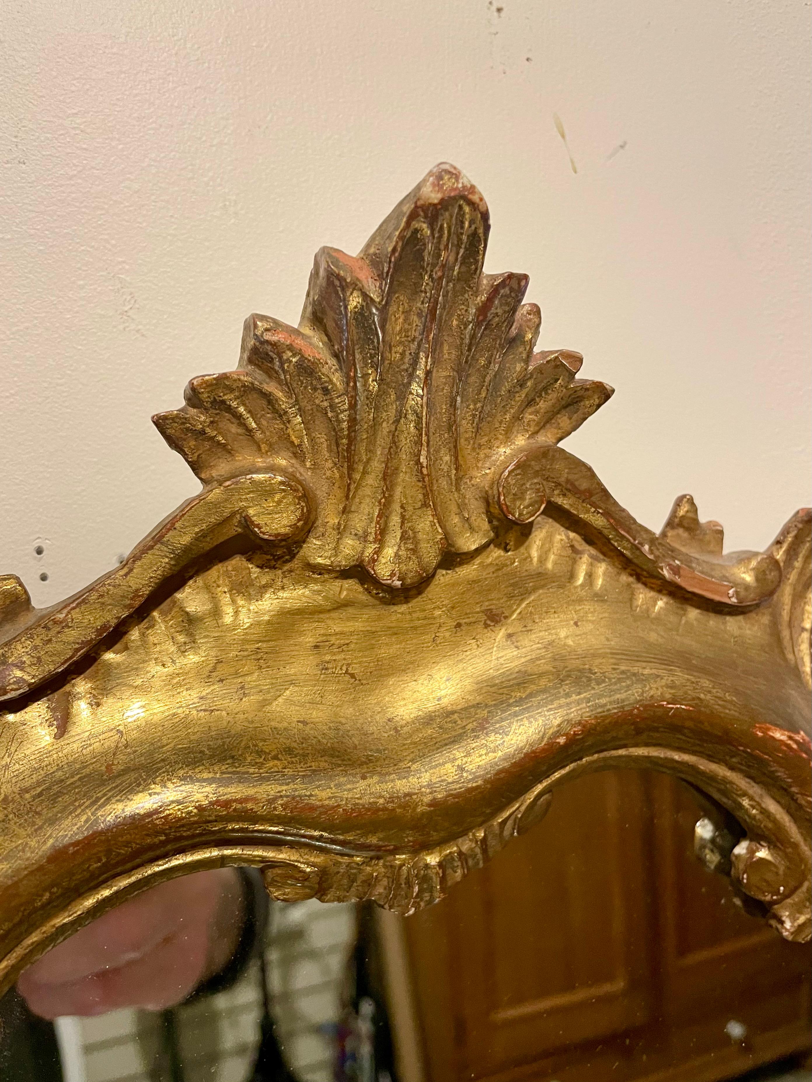 Italienischer Rokoko-Stil Giltwood Spiegel (Vergoldet) im Angebot