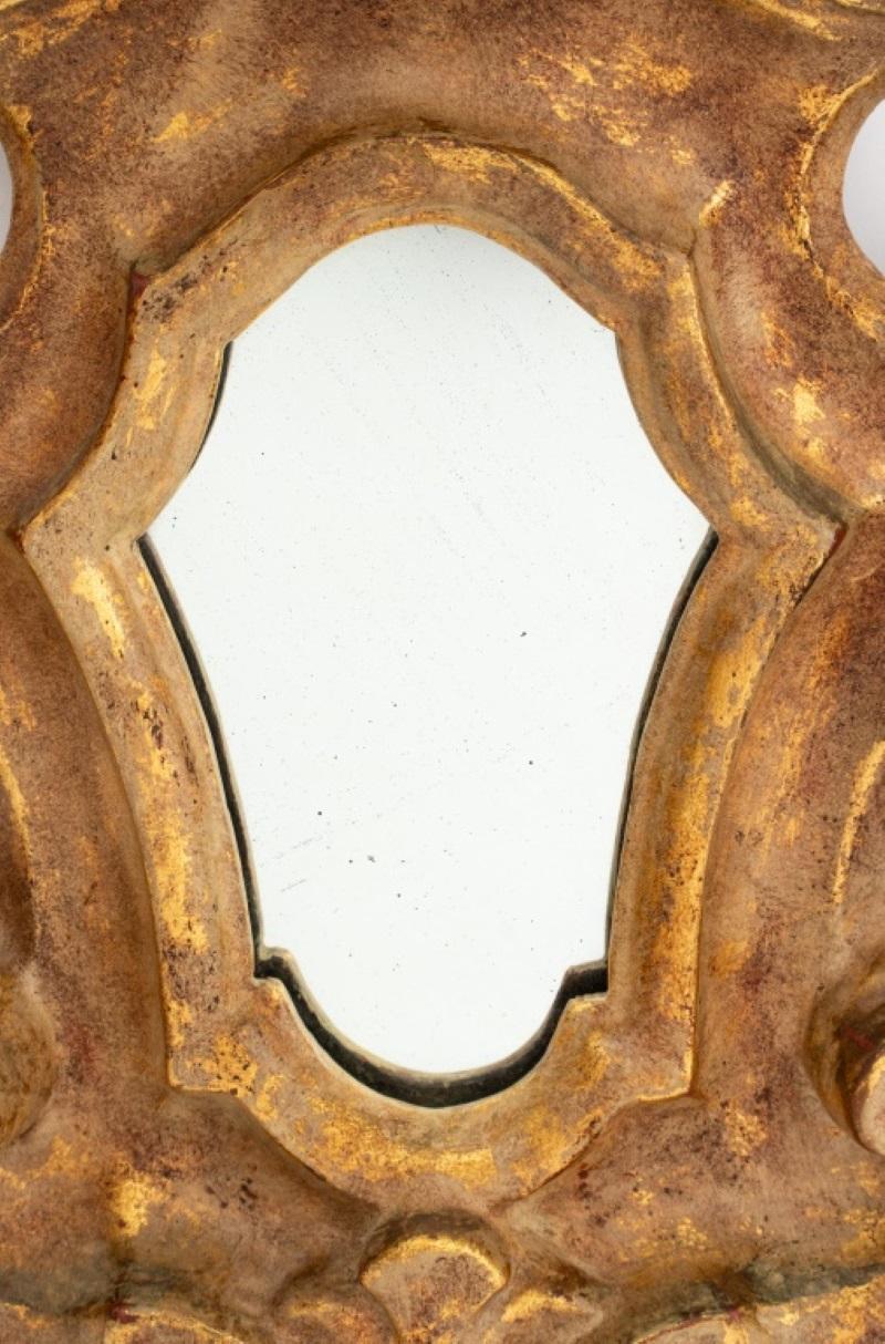 Miroir mural en bois doré de style rococo italien État moyen - En vente à Astoria, NY