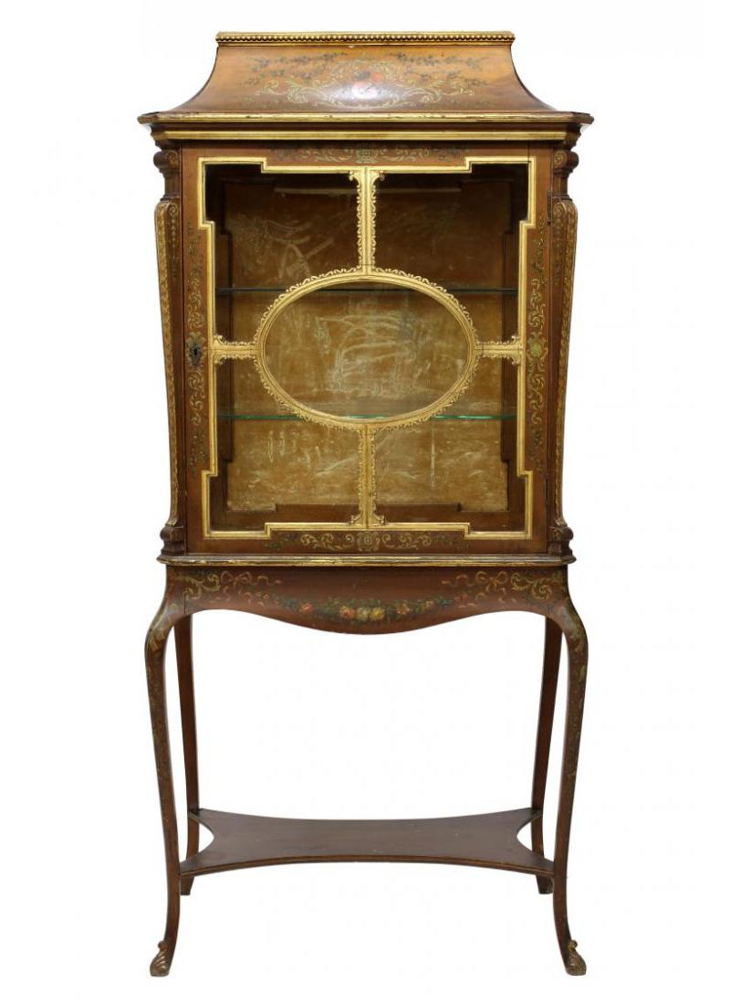 Exquisite Italian Rococo style hand painted and parcel-gilt display cabinet.
19th century. 

The hand painted pagoda form top is centered by a scrolling foliate cartouche depicting a wreath enclosing arrows and a flaming torch, over a parcel-gilt