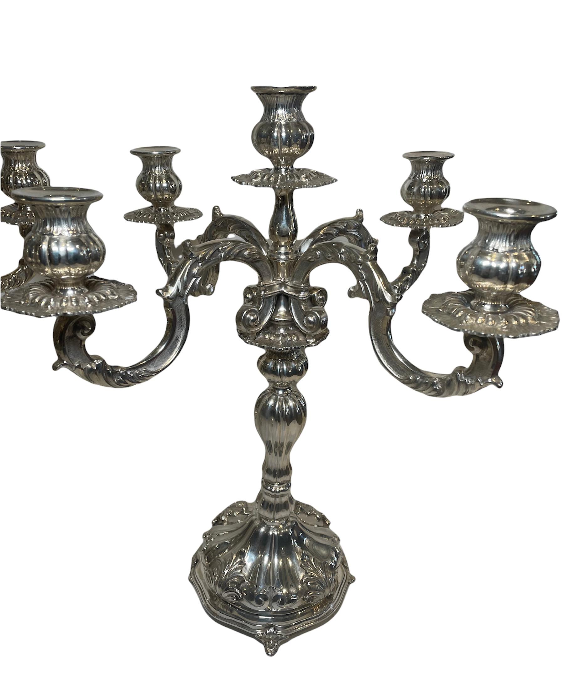 Italian Rococo Style Pair of 800 Silver Candelabras In Good Condition In Guaynabo, PR
