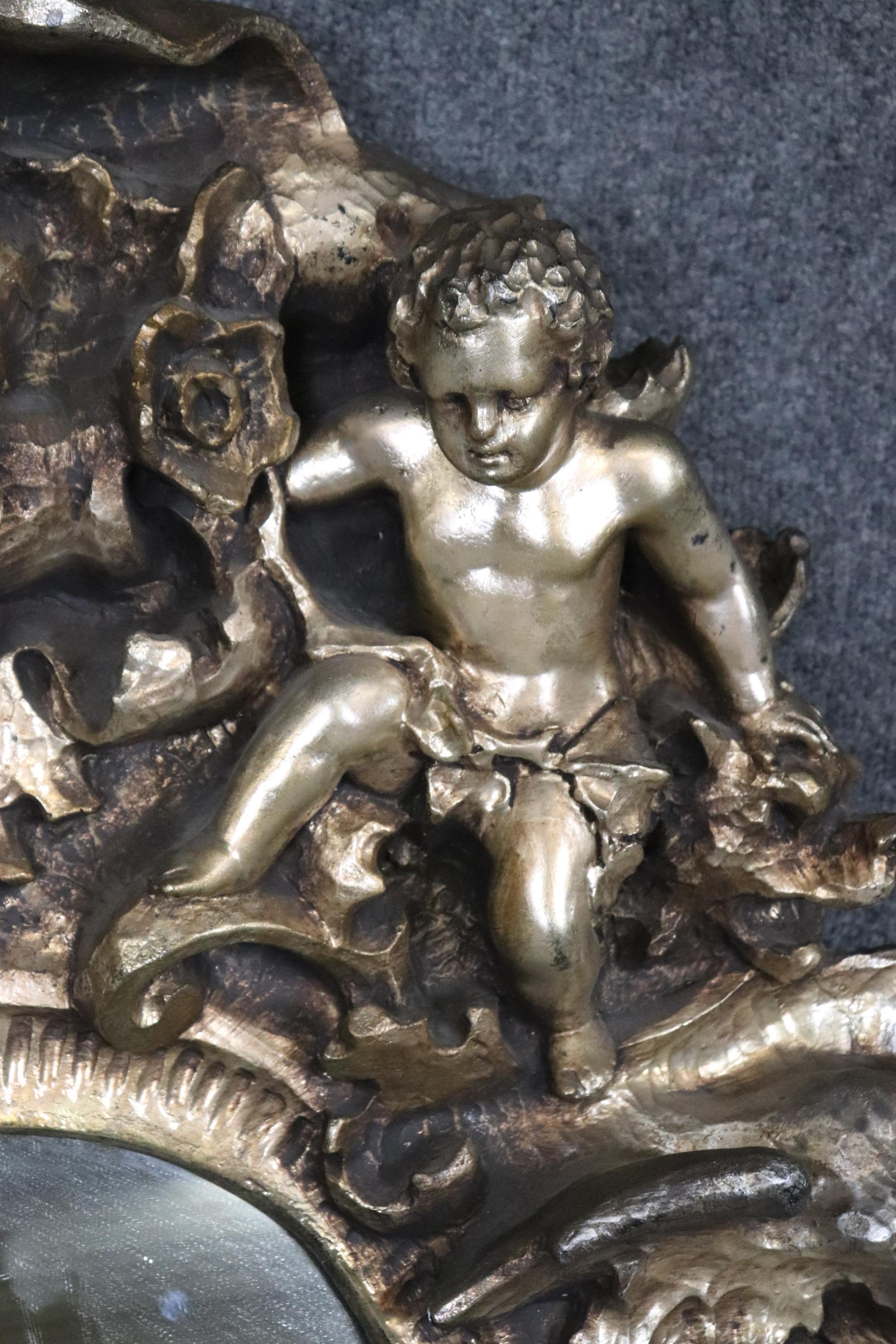 Italienischer Rokoko-Silber vergoldeter Figurenspiegel mit Satyrn, Putten und Figuren (Neurokoko)