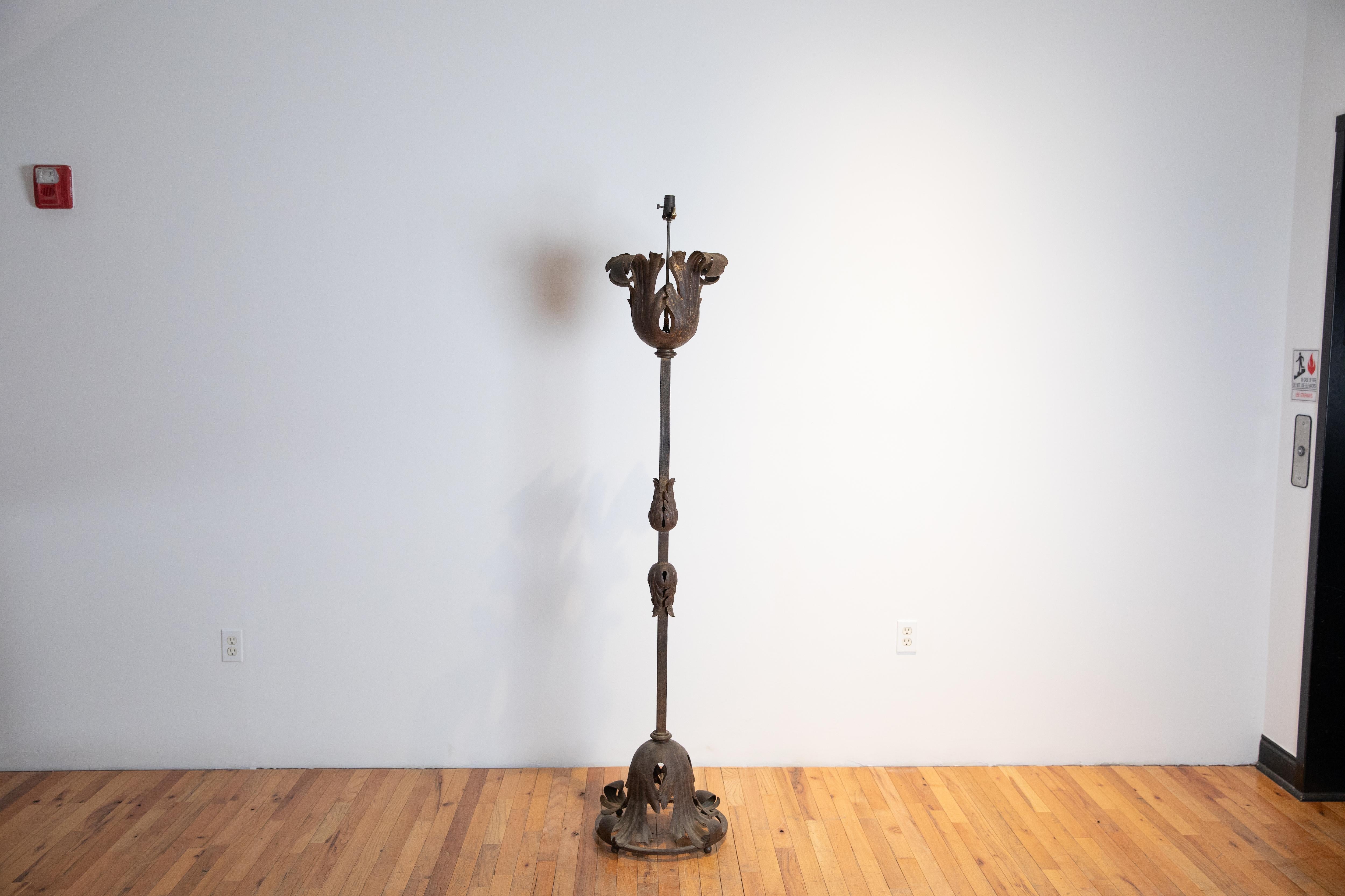 Italian Rococo Style Wrought Iron and Gilt Metal Floor Lamp, early 20th century In Good Condition For Sale In Atlanta, GA
