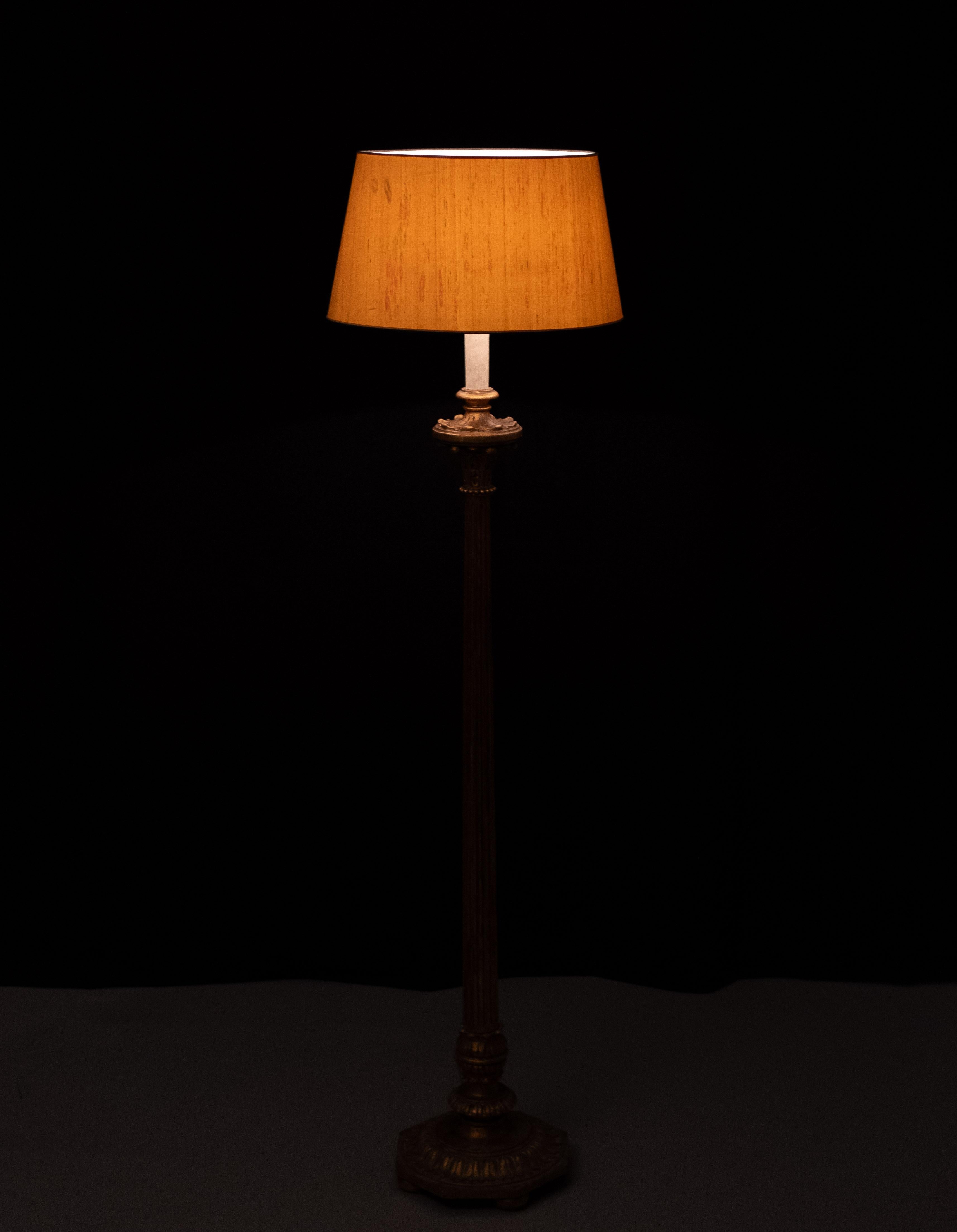 Italienische Rokoko-Stehlampe aus Holz, antik, Gold, 1950er Jahre im Angebot 6