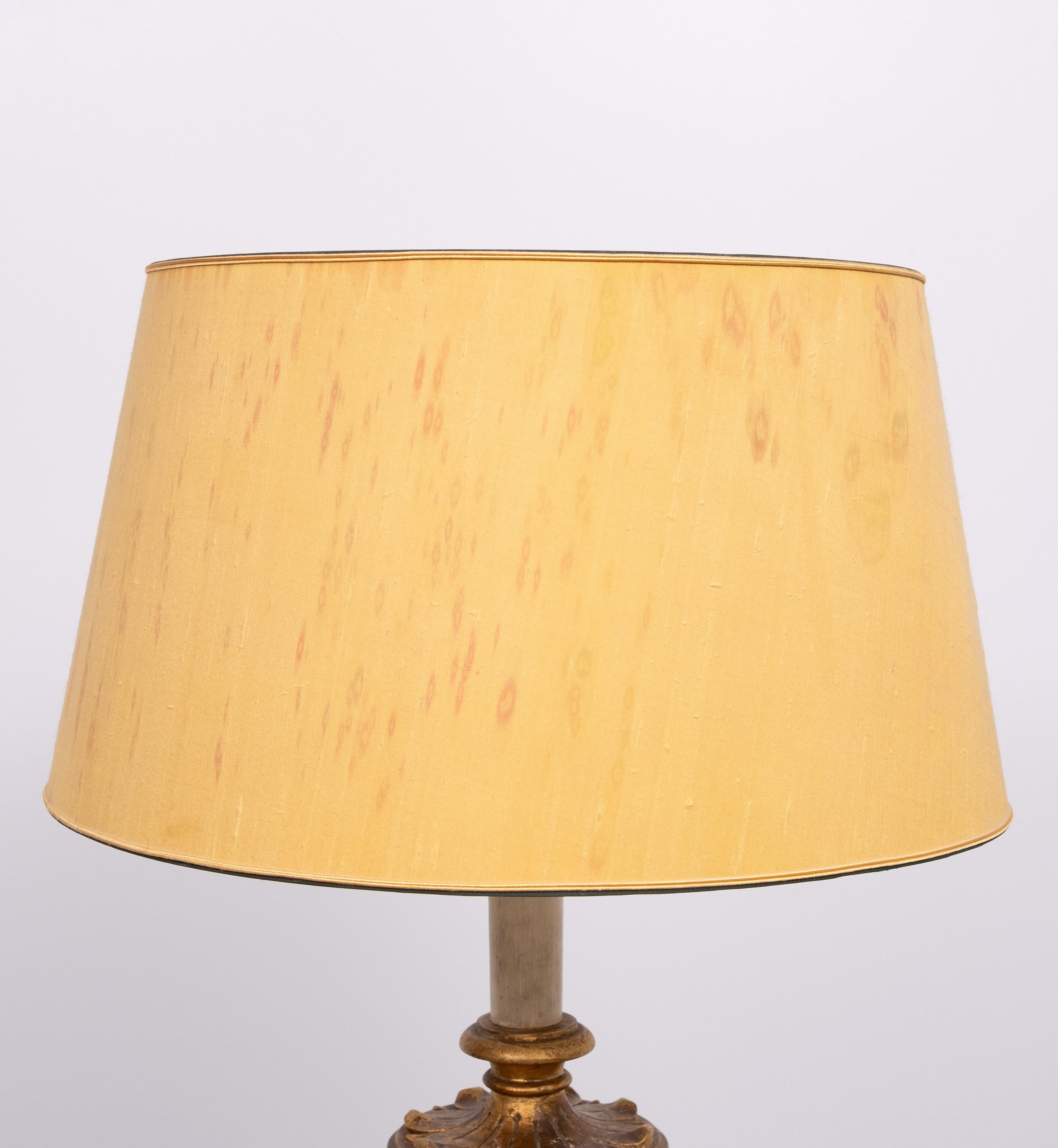 Italienische Rokoko-Stehlampe aus Holz, antik, Gold, 1950er Jahre im Zustand „Gut“ im Angebot in Den Haag, NL