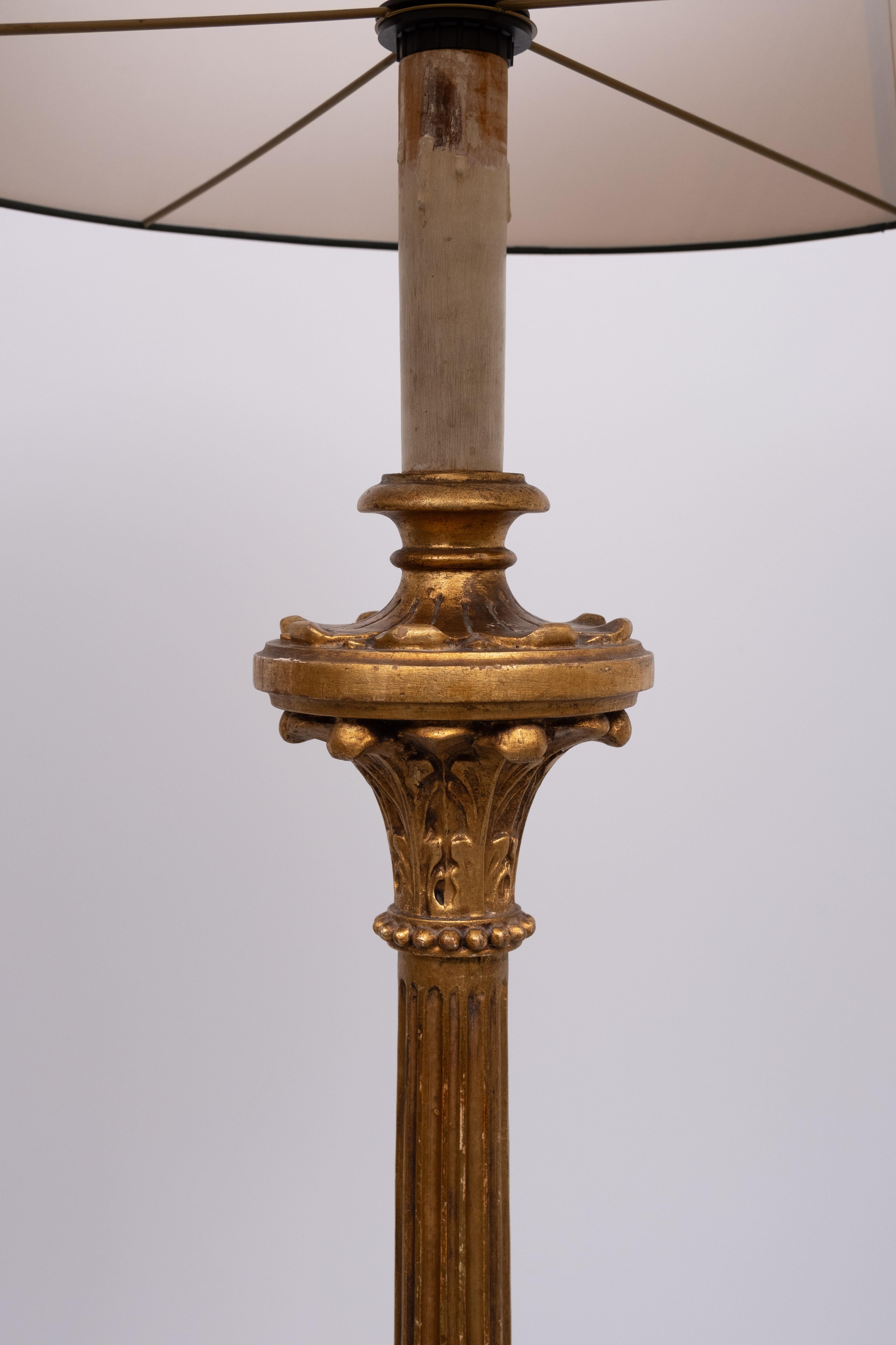 Italienische Rokoko-Stehlampe aus Holz, antik, Gold, 1950er Jahre im Angebot 3