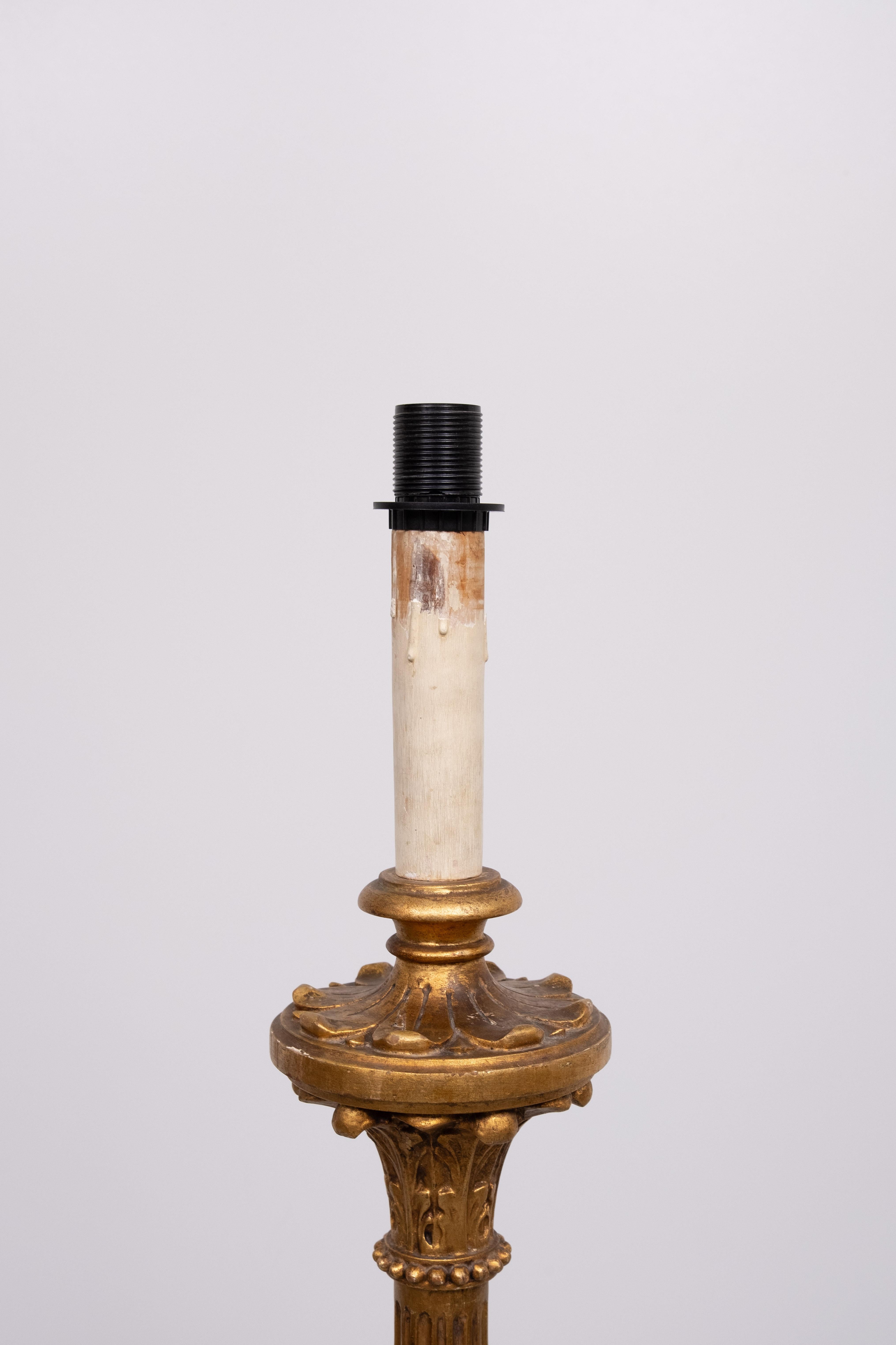 Italienische Rokoko-Stehlampe aus Holz, antik, Gold, 1950er Jahre im Angebot 4
