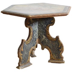 Table centrale ou d
appoint hexagonale, italienne, romaine, peinte en faux marbre, milieu du XIXe siècle