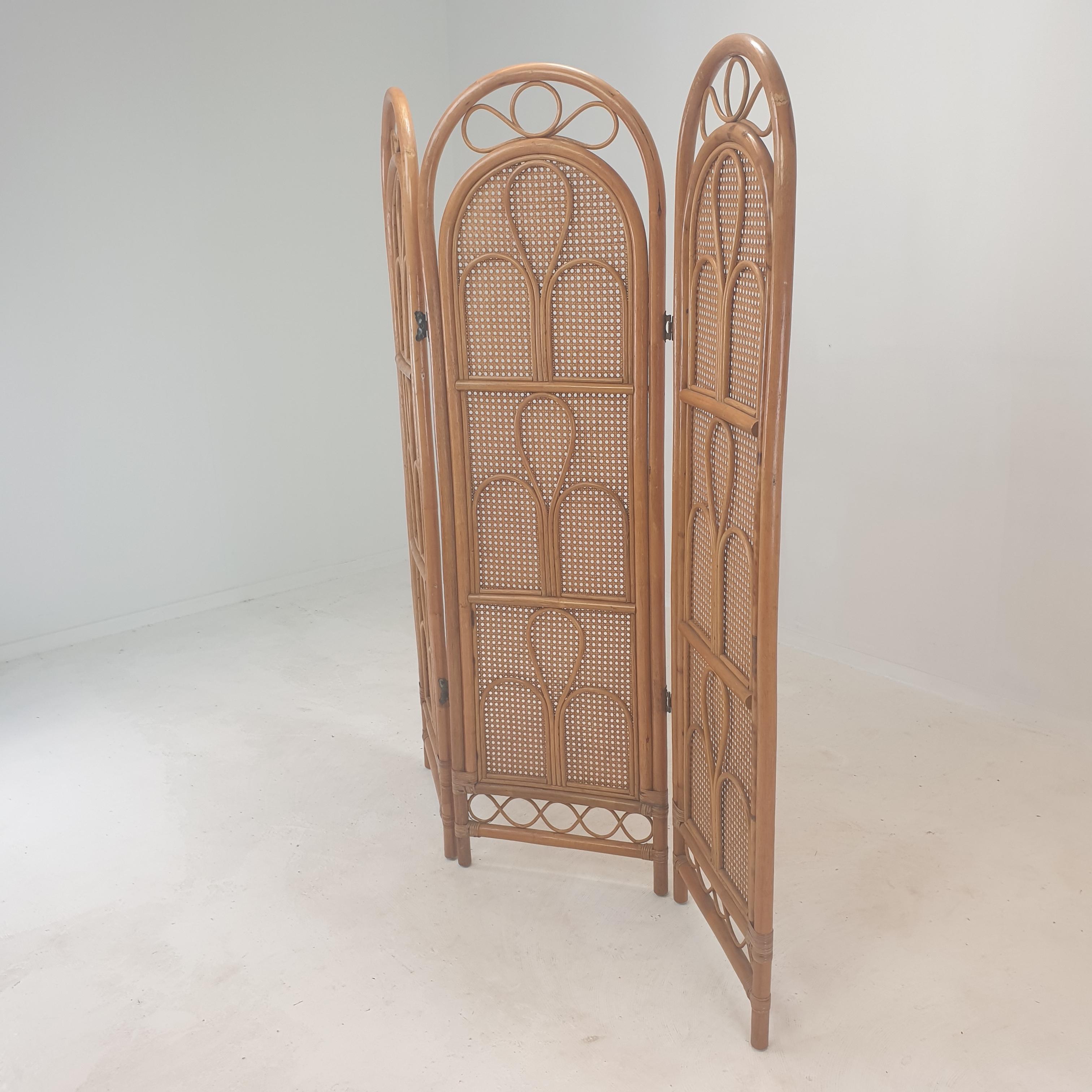 Italian Room Divider in Rattan and Wicker, 1960s In Good Condition For Sale In Oud Beijerland, NL