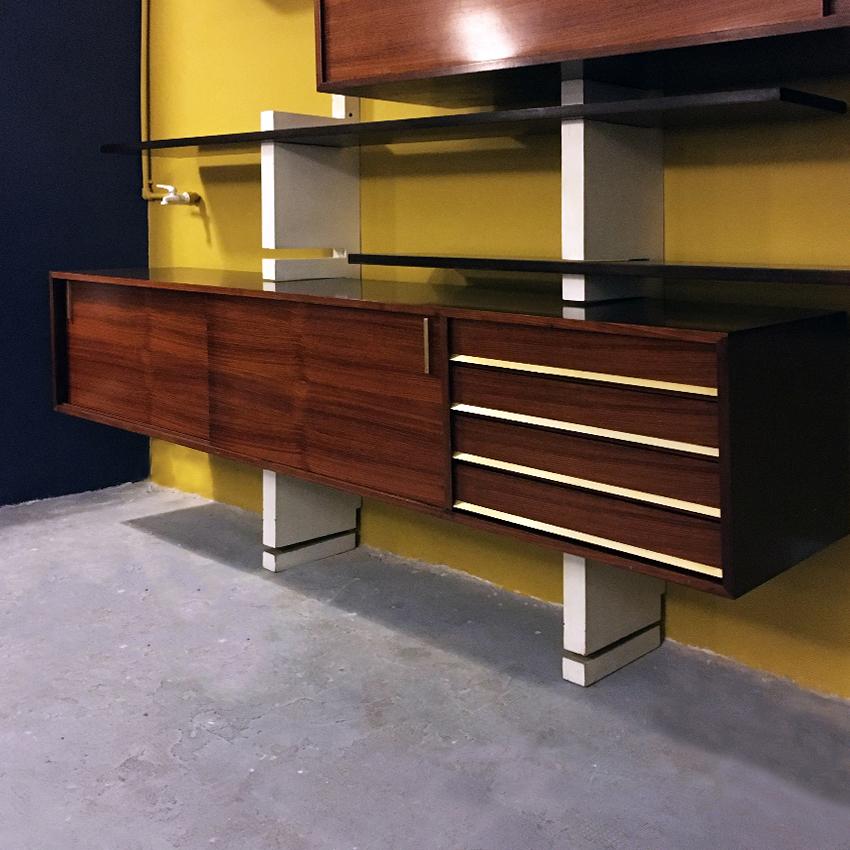 Italian Rosewood and White Wooden Extenso Bookcase by AMMA Torino, 1960s In Good Condition In MIlano, IT