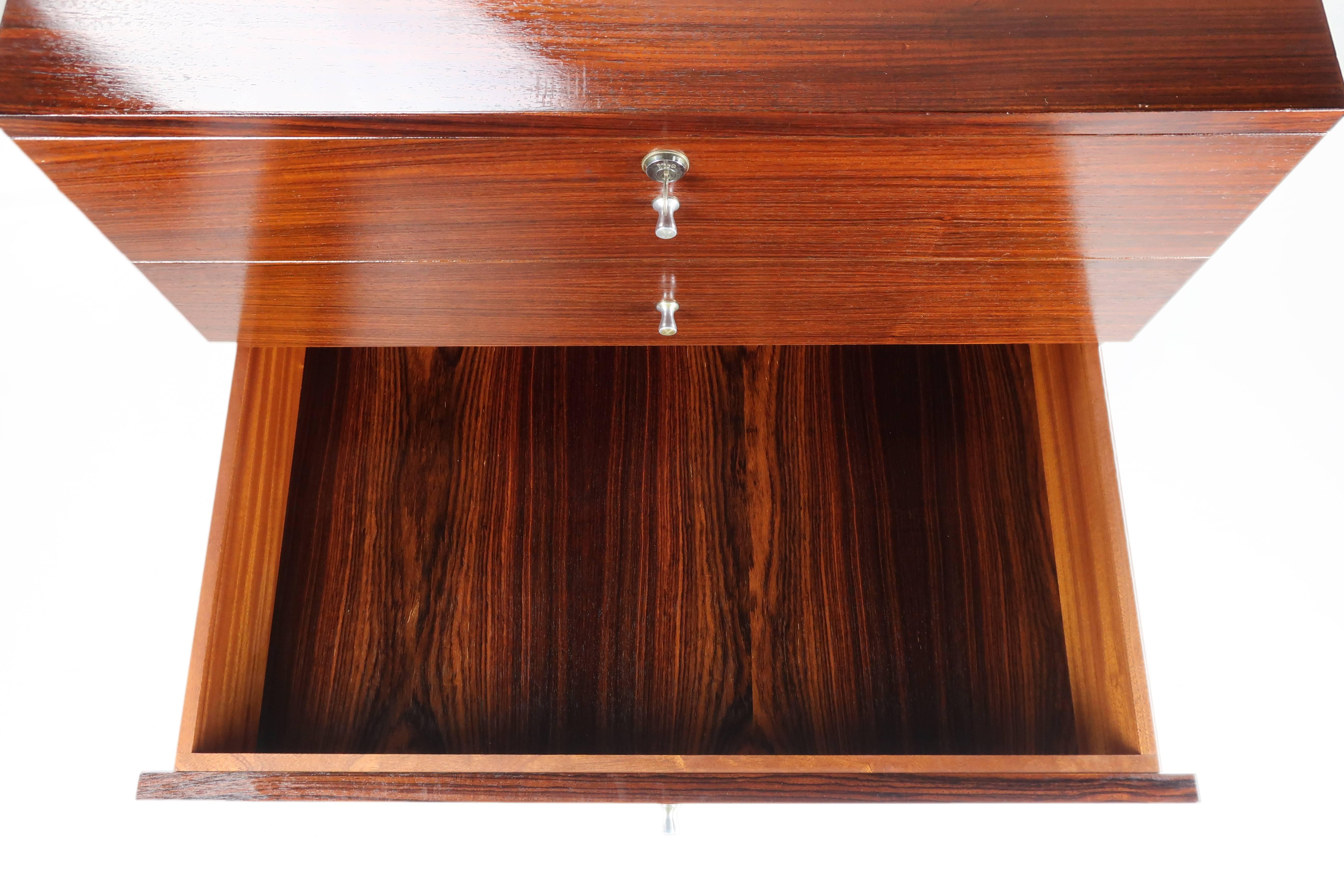 Italian Rosewood Bachelors Chest of Drawers by M.I.M., circa 1960 4