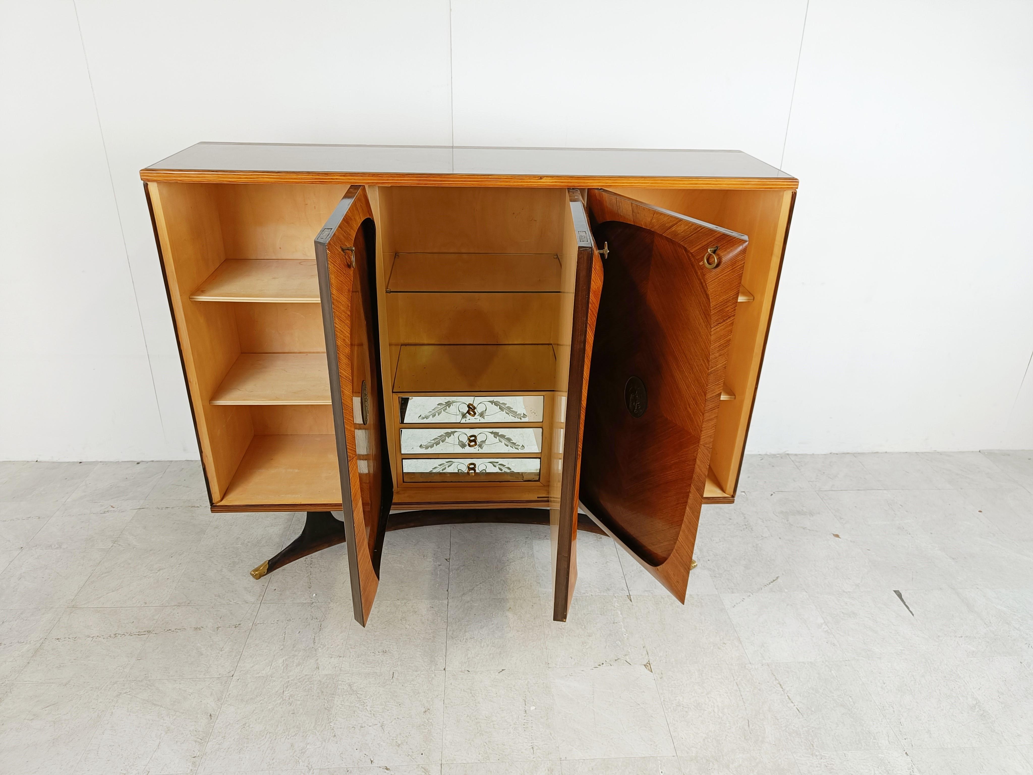 Italian Rosewood Highboard by Vittorio Dassi for Lissone, 1950s For Sale 8