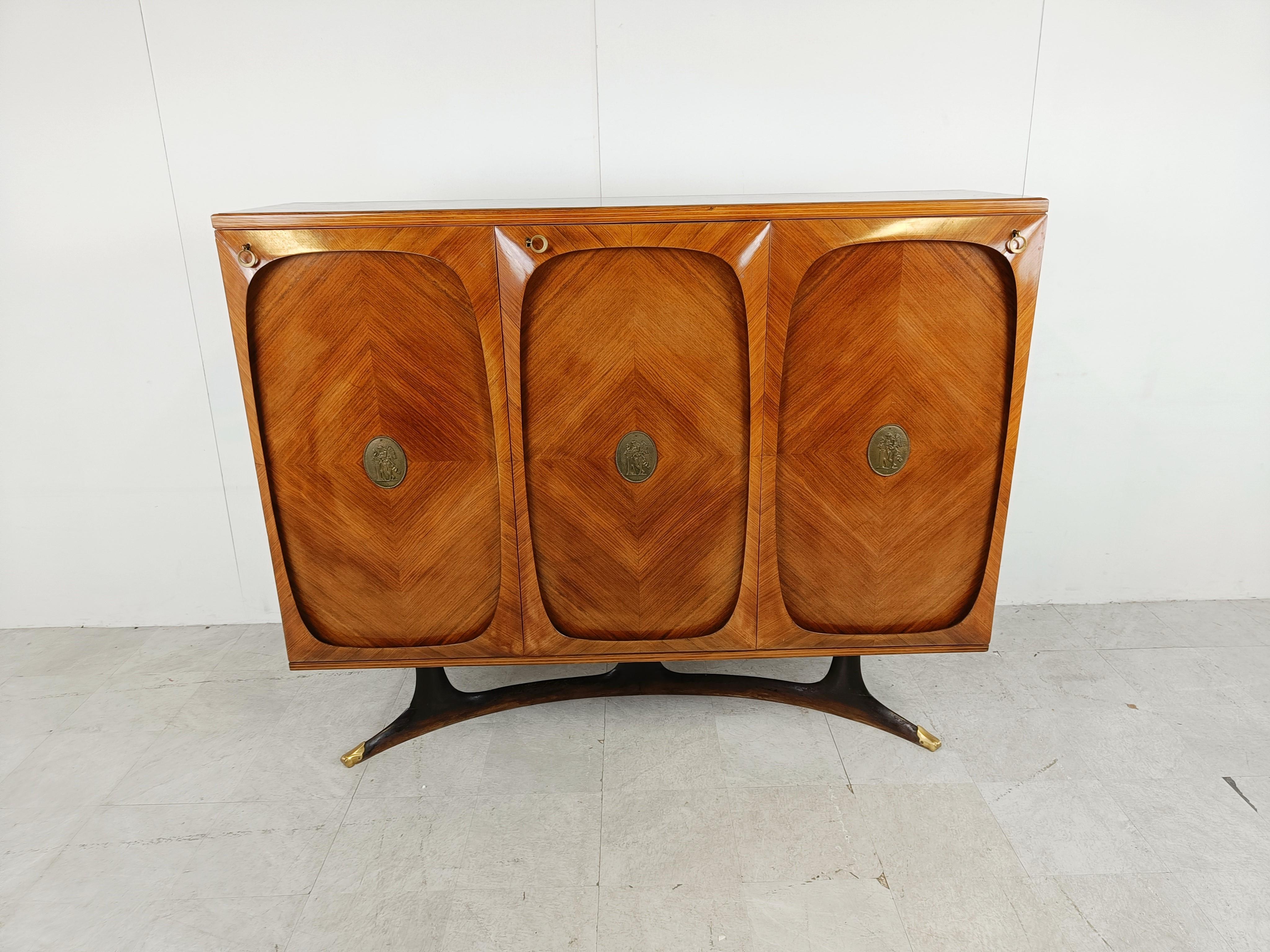 Italian Rosewood Highboard by Vittorio Dassi for Lissone, 1950s In Good Condition For Sale In HEVERLEE, BE